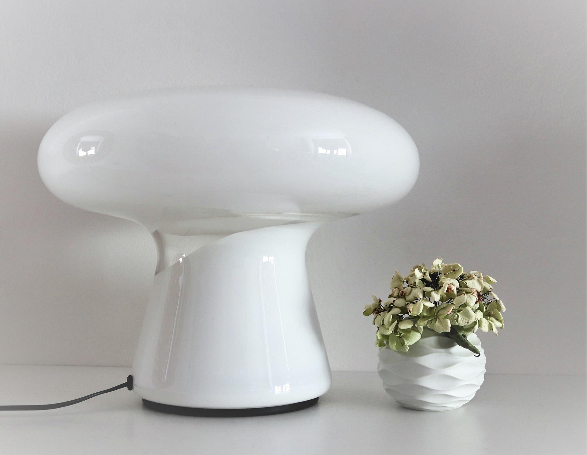 Mid-Century Modern Italian Big Mushroom Table Lamp with Murano Glass by Leucos, 1970s For Sale