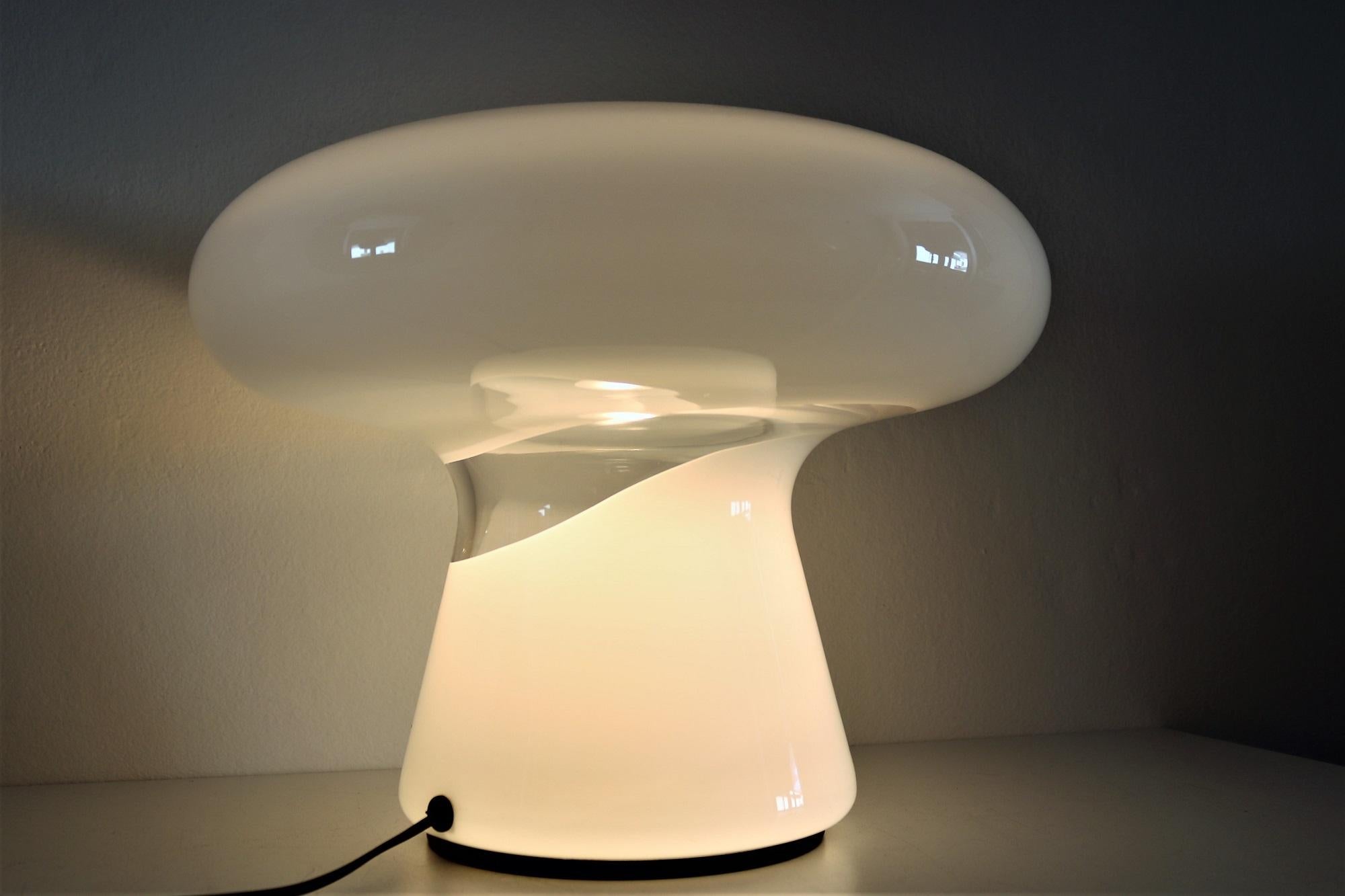 Italian Big Mushroom Table Lamp with Murano Glass by Leucos, 1970s For Sale 1