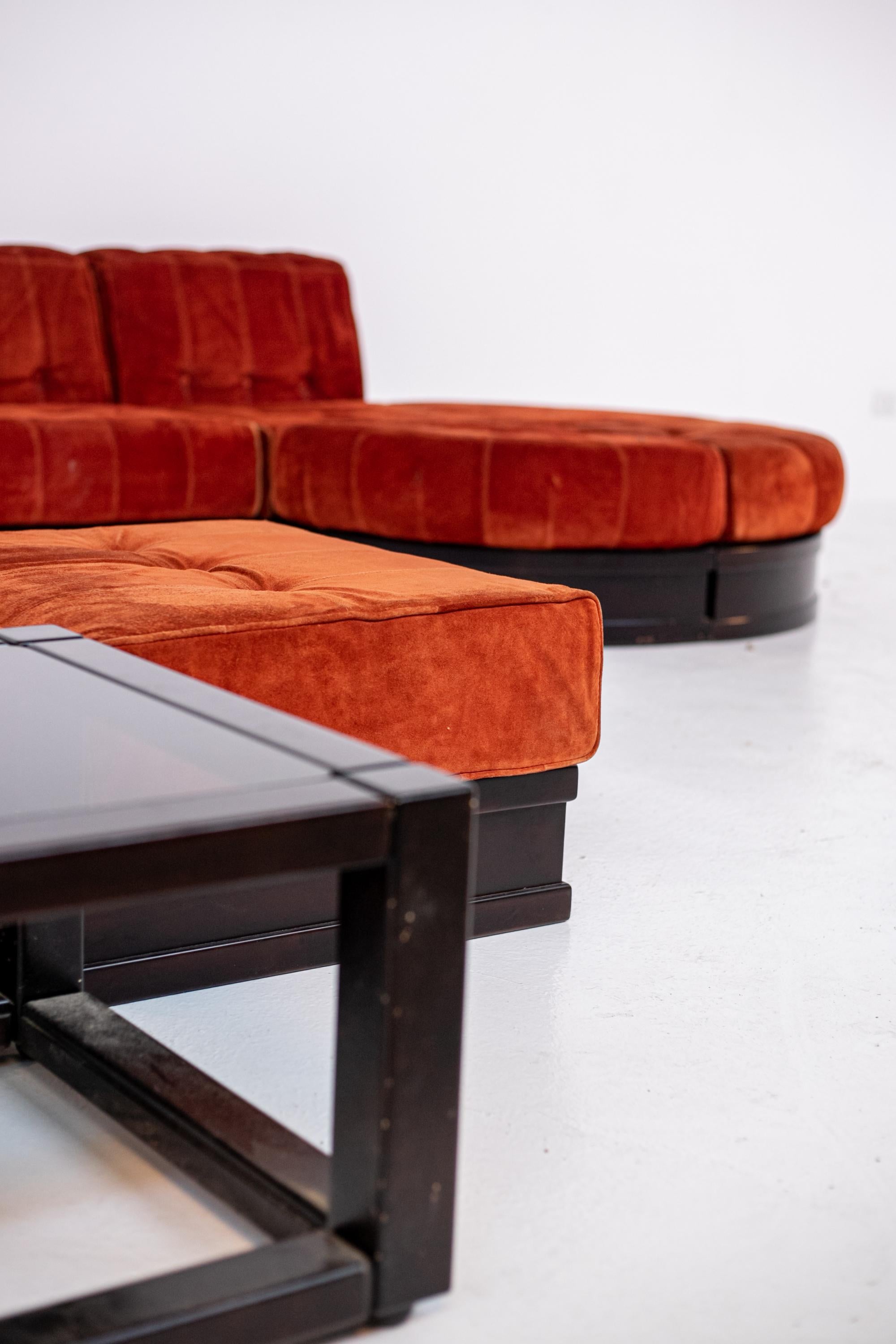 Mid-20th Century Italian Big Sofa Mod. Cancan by Luciano Frigerio in Orange Velvet and Side Table