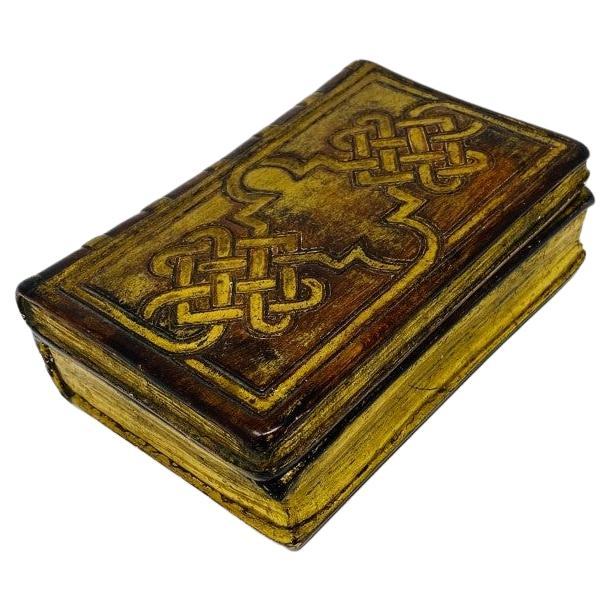 Italian Binded Book Ceramic Box by Borghese For Sale