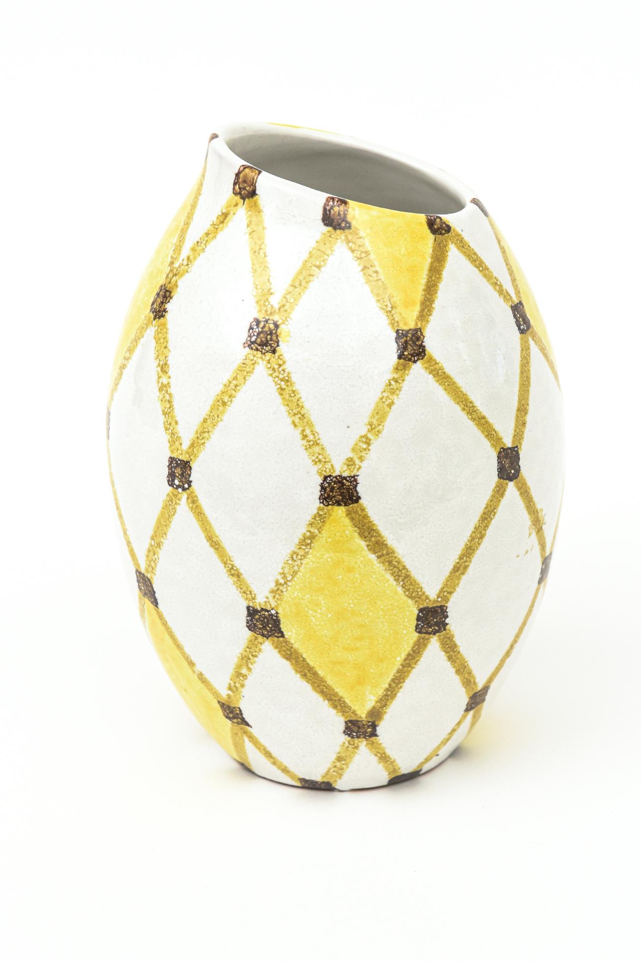 Italian Vintage Bitossi Ceramic Diamond Patterned Angled Vase Or Vessel 6
