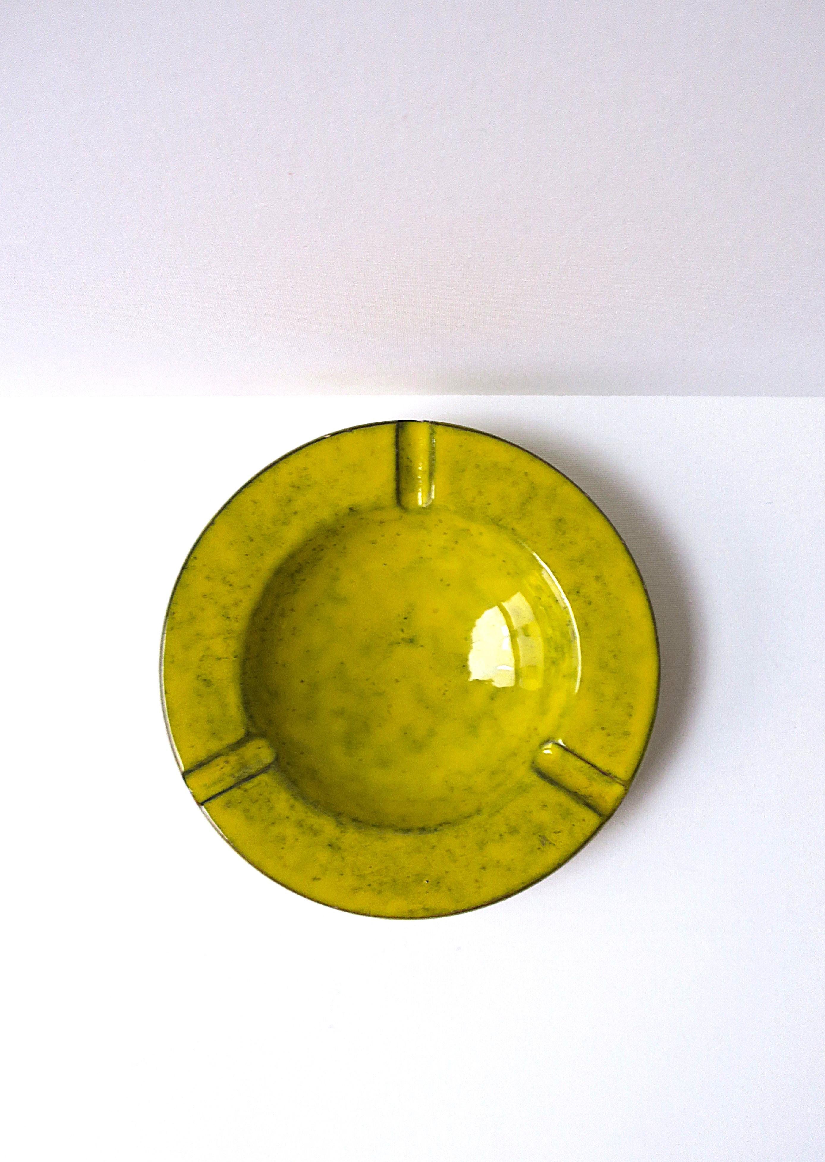 Mid-Century Modern Italian Bitossi Netter Attri. Ashtray Catchall For Sale