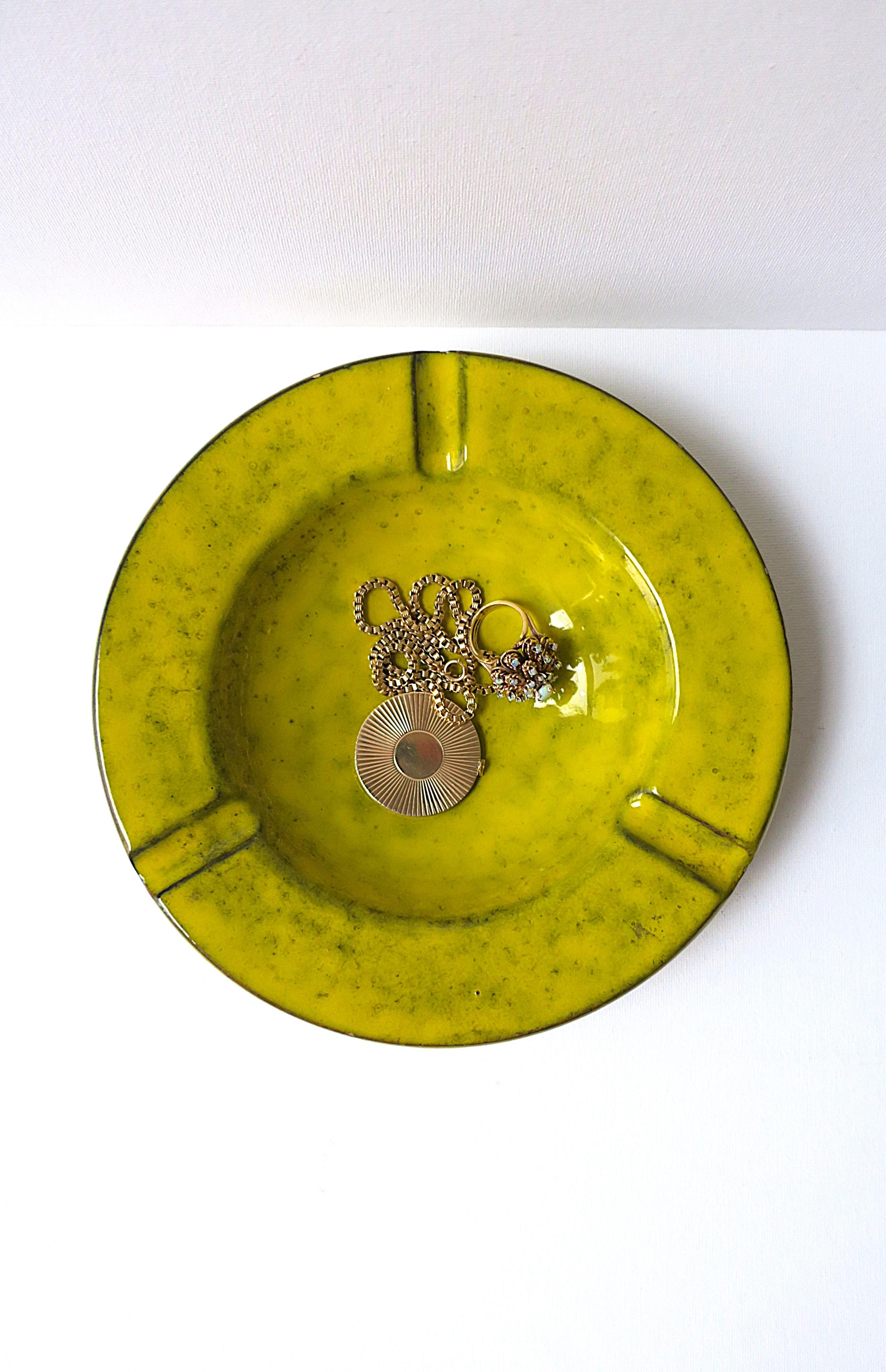 Terracotta Italian Bitossi Netter Attri. Ashtray Catchall For Sale