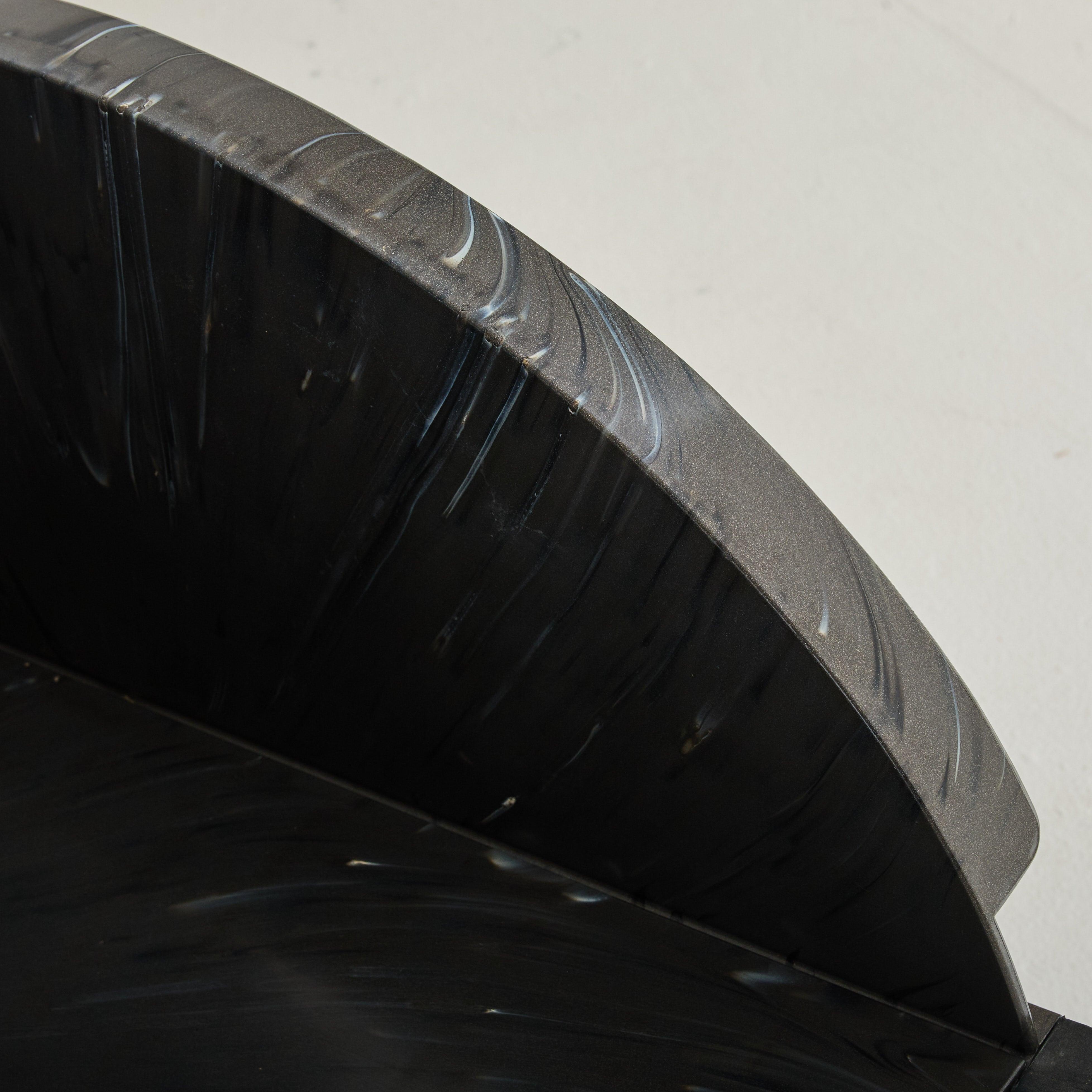 Chaise longue italienne noire '4814' par Anna Castelli Ferrieri pour Kartell, 1988 Excellent état - En vente à Chicago, IL