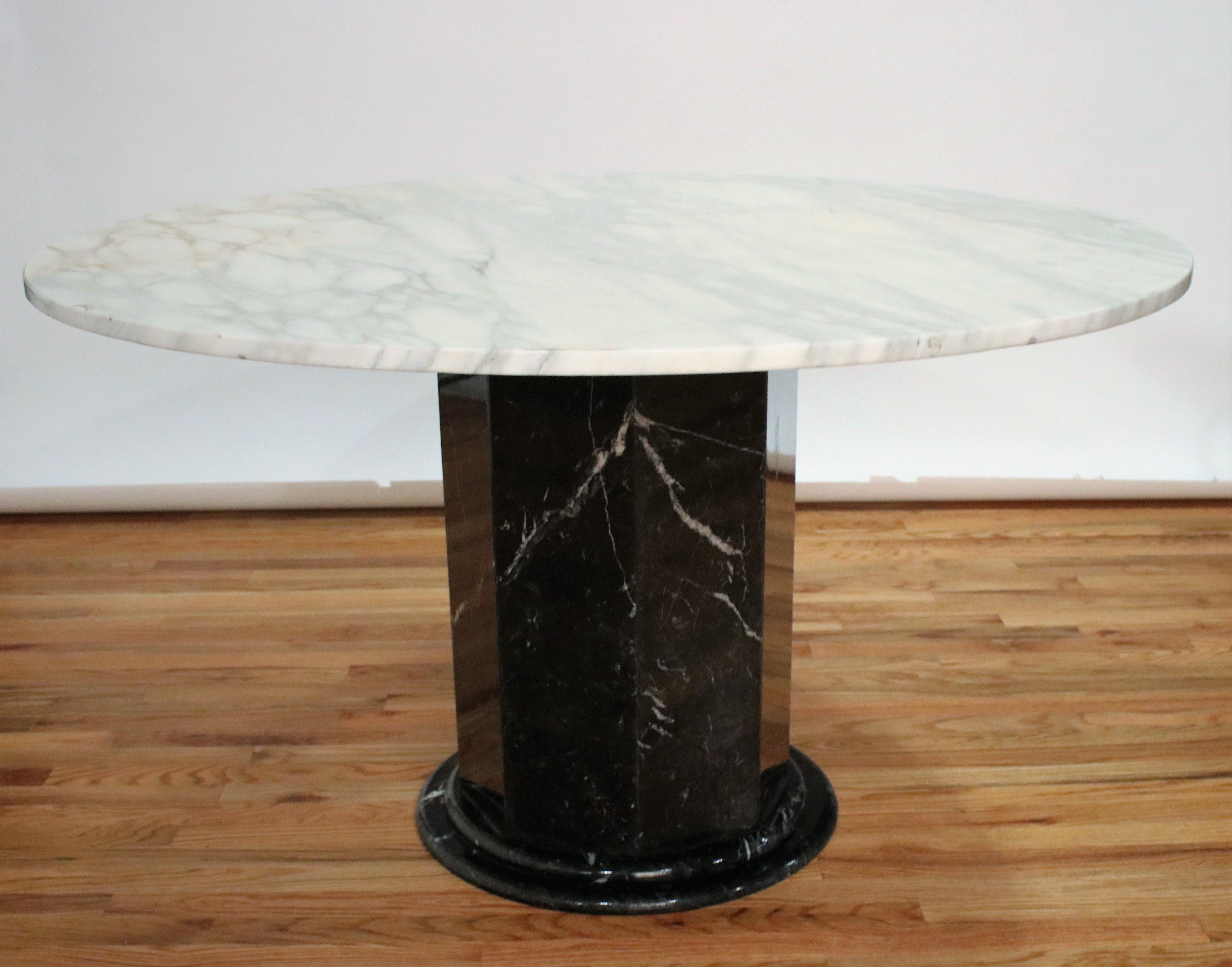 Italian Black and White Marble Pedestal Table, 1970s In Good Condition For Sale In Chicago, IL