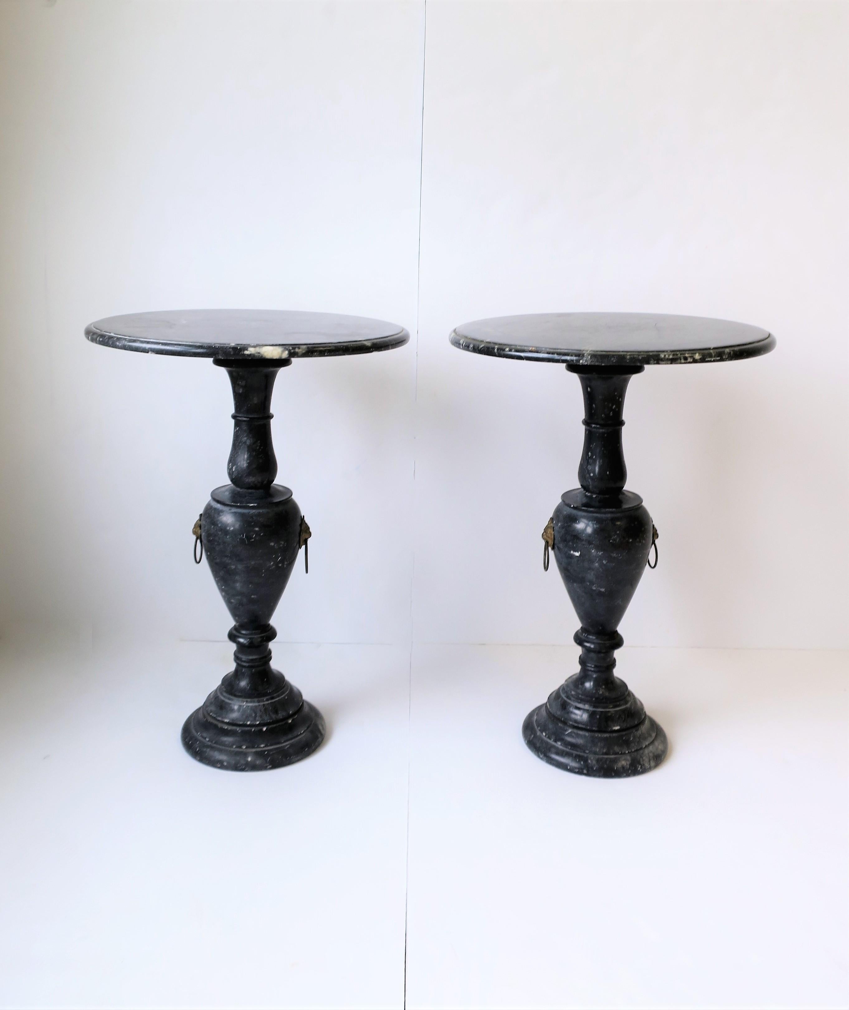 Regency Italian Black and White Marble Round Side Table