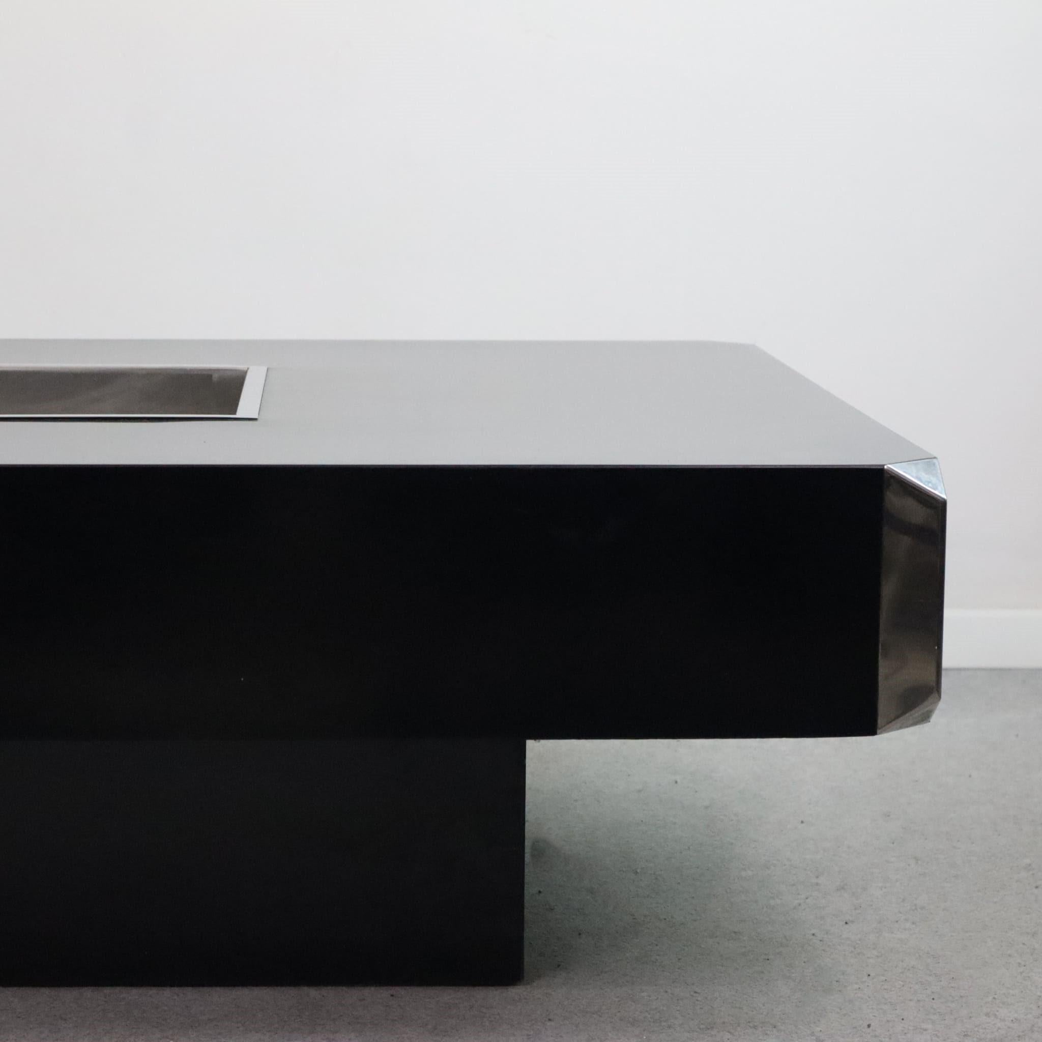 Mesa de centro negra italiana de Willy Rizzo Alveo para Mario Sabot, Italia, 1970 en Bueno estado para la venta en Nicolosi, IT