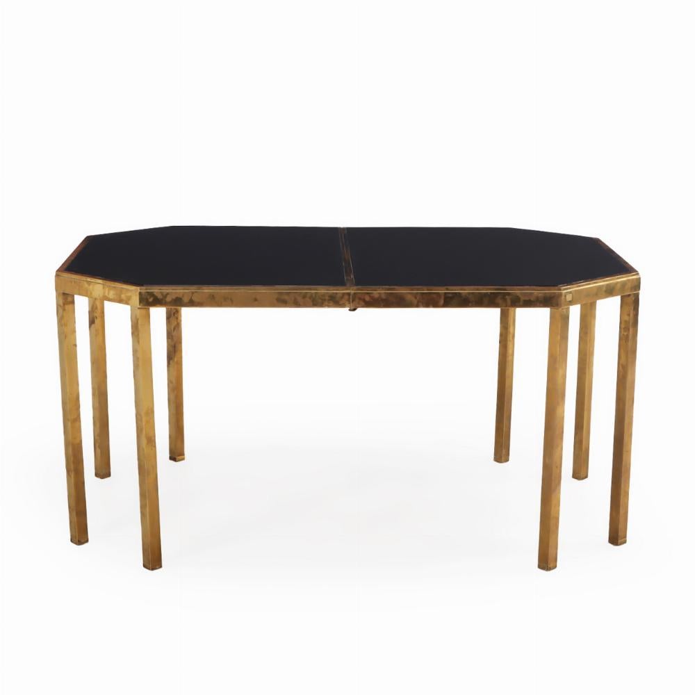 Mesa de comedor italiana de cristal negro y latón atribuida a Willy Rizzo, C. 1970. en Bueno estado para la venta en Philadelphia, PA