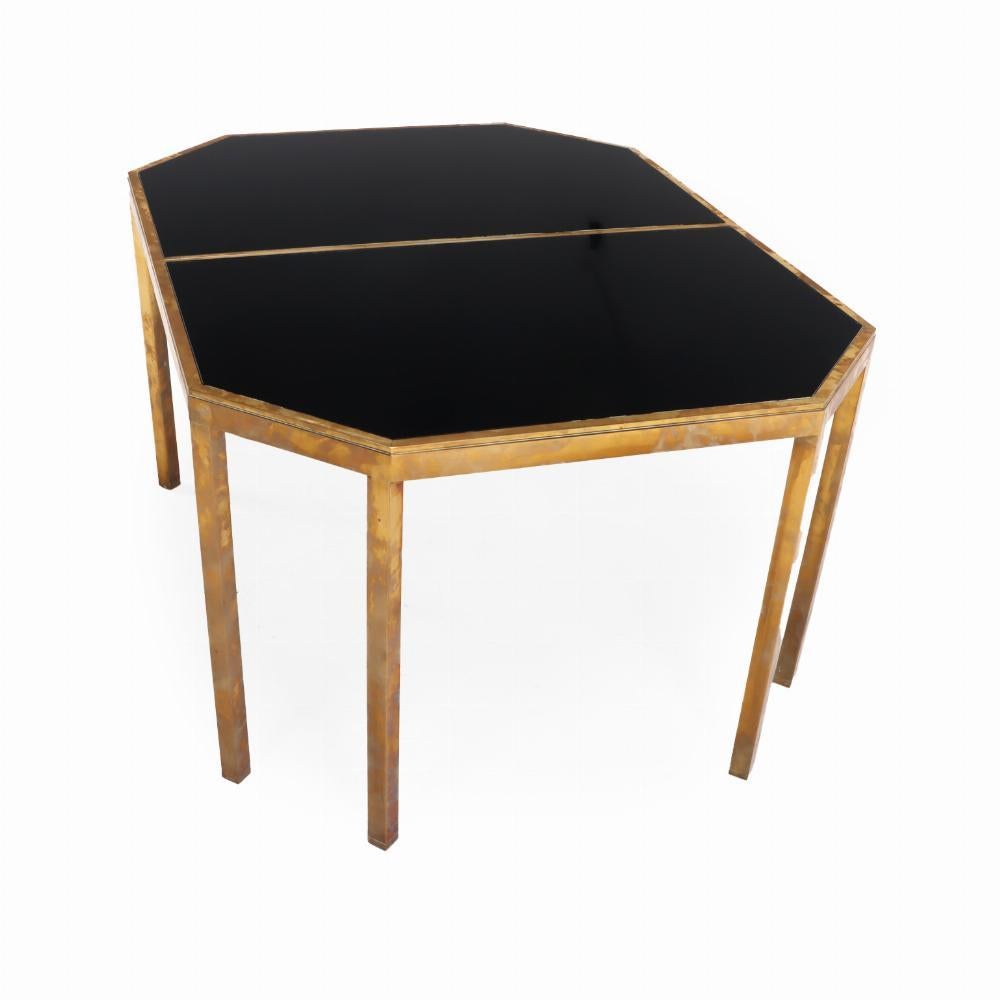Mesa de comedor italiana de cristal negro y latón atribuida a Willy Rizzo, C. 1970. siglo XX en venta