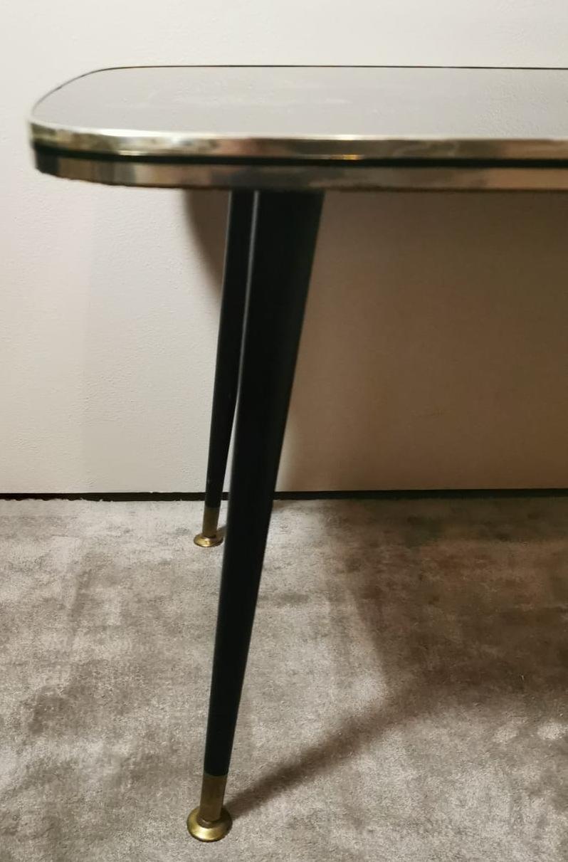 Table de canapé italienne en verre noir, décorations orientales, mod. Rene His en vente 7