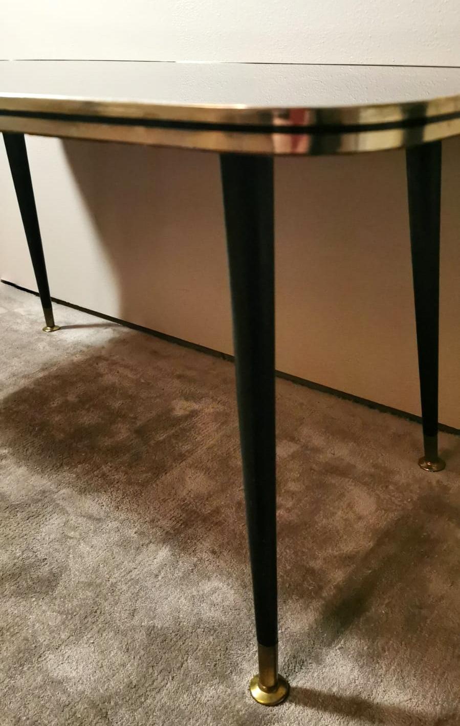 Table de canapé italienne en verre noir, décorations orientales, mod. Rene His en vente 8