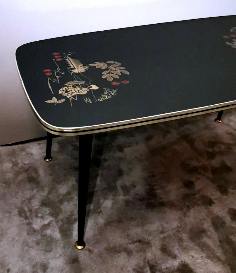 Fait main Table de canapé italienne en verre noir, décorations orientales, mod. Rene His en vente