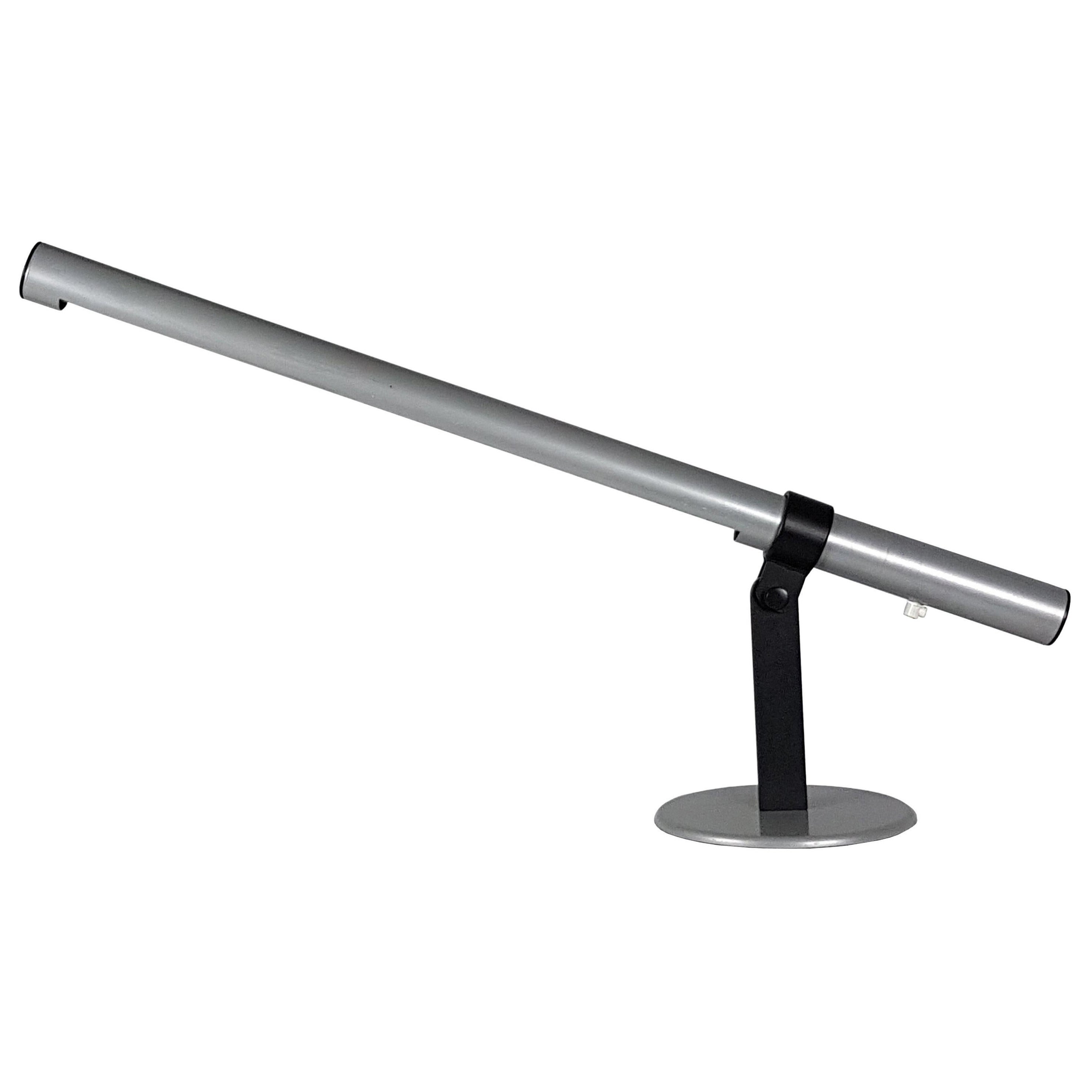 Lampe de table italienne des années 1980 en métal noir et gris avec néon en vente