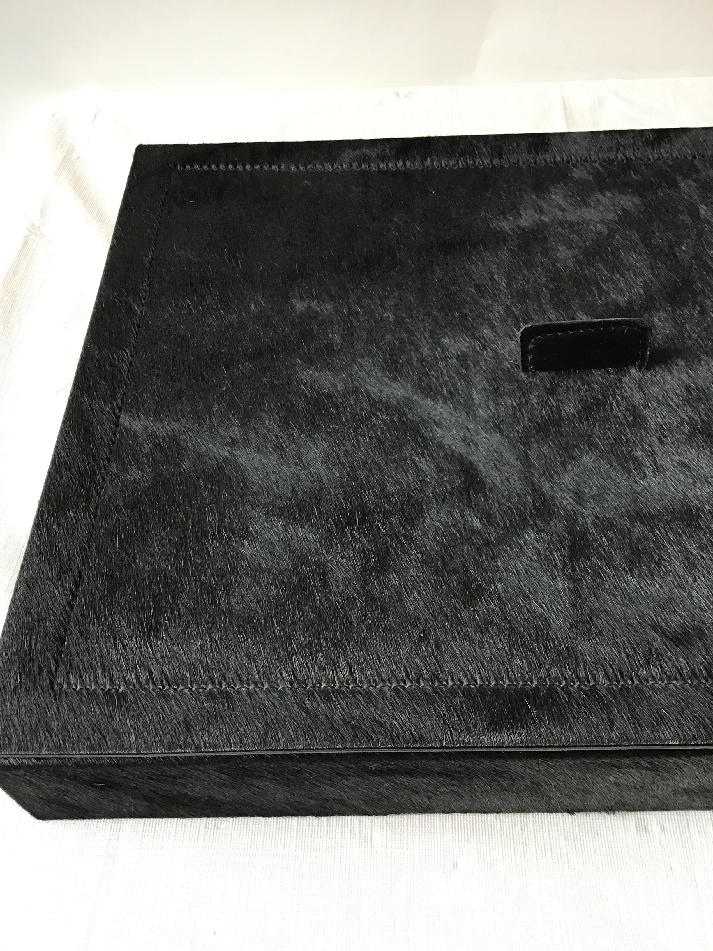 XXIe siècle et contemporain Boîte en cuir noir italien 'Giobagnara' de I. A. B. Interiors en vente