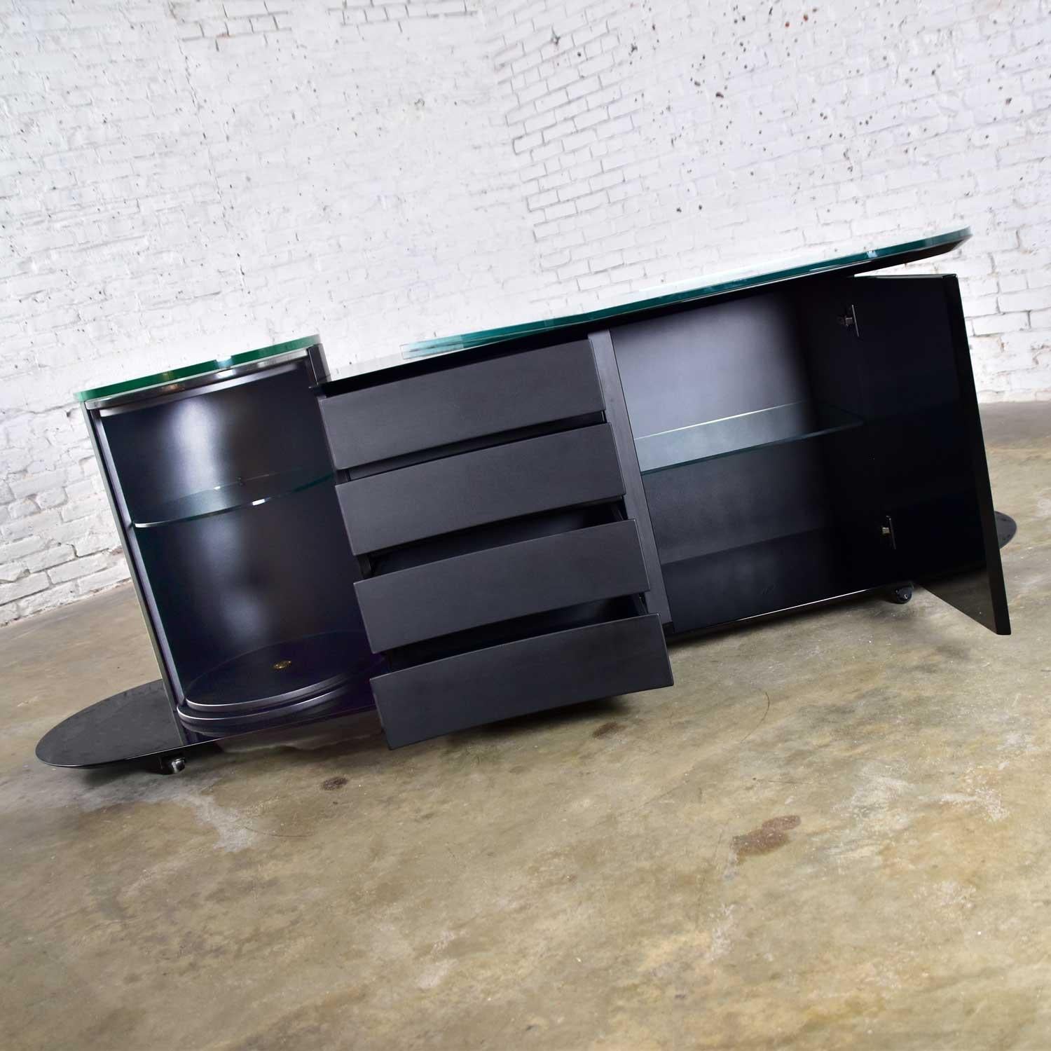 Italian Black Lacquered Buffet Credenza w/ Geometric Inlay by Pietro Costantini 7