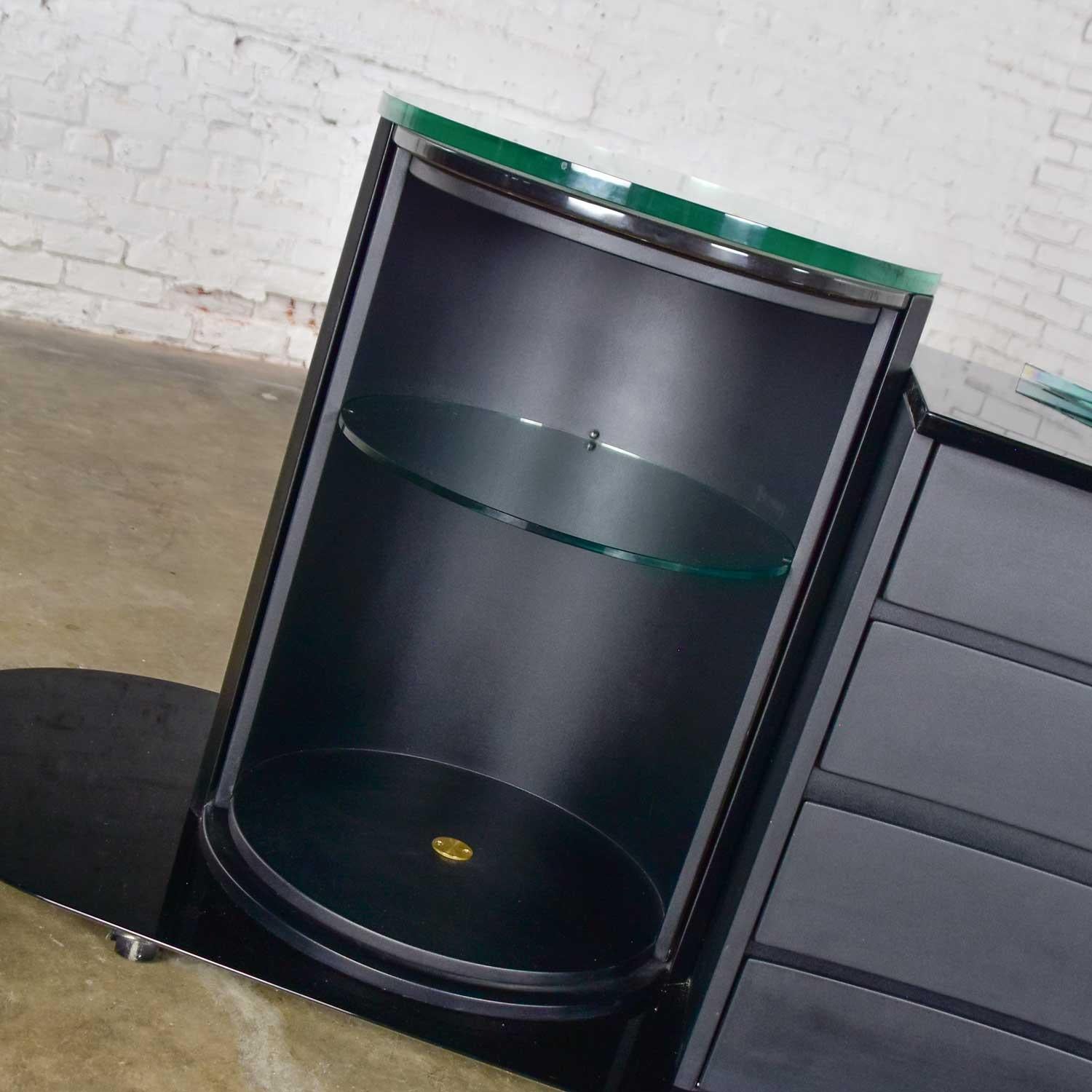 Italian Black Lacquered Buffet Credenza w/ Geometric Inlay by Pietro Costantini 9