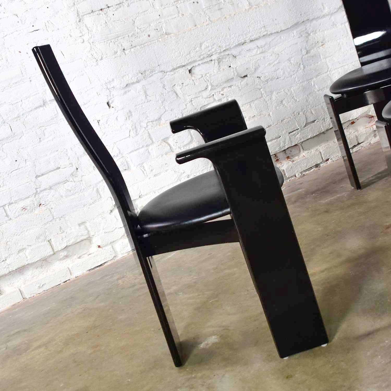 Italian Black Lacquered Dining Chairs Attributed to Pietro Costantini Set of 8 13