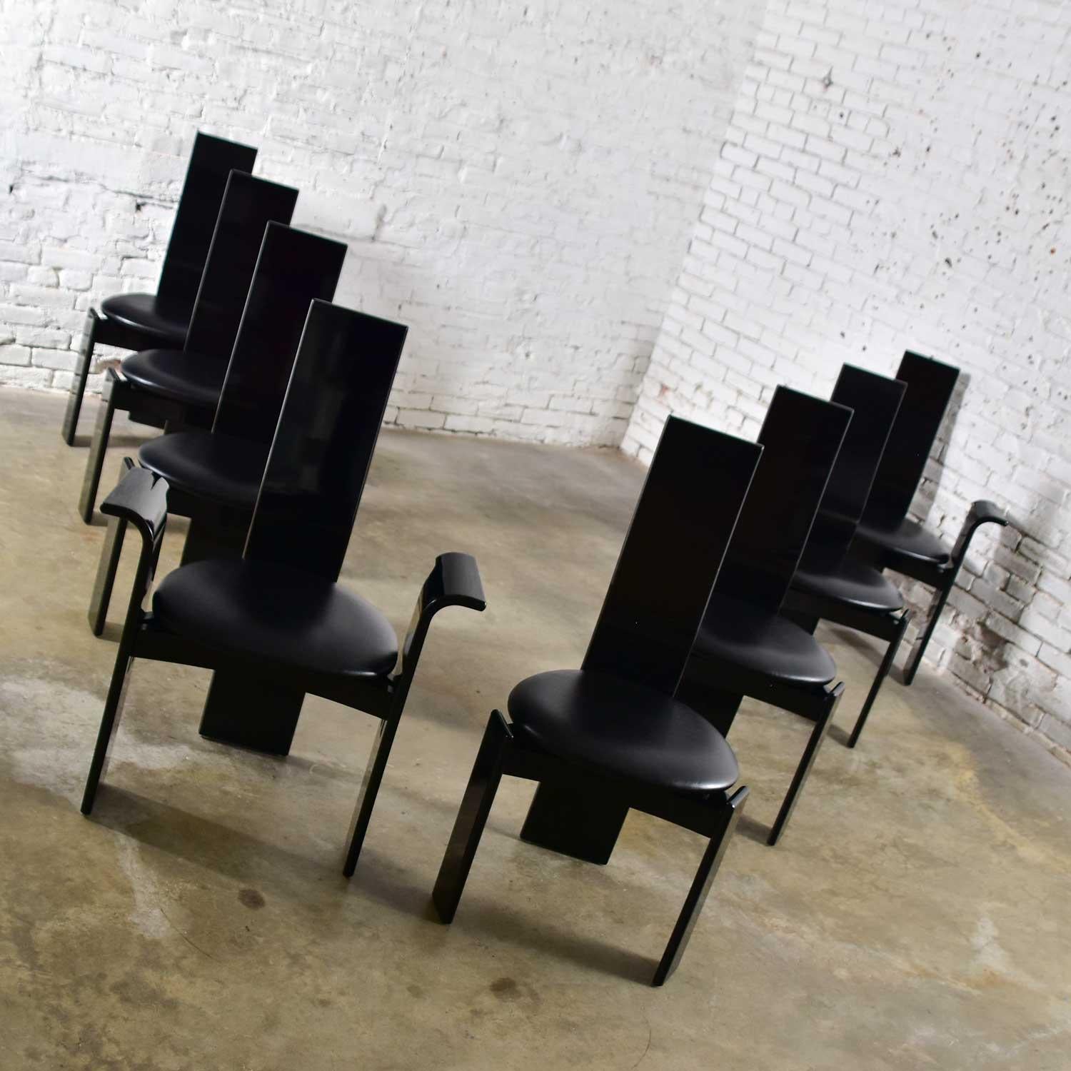 Italian Black Lacquered Dining Chairs Attributed to Pietro Costantini Set of 8 In Good Condition In Topeka, KS