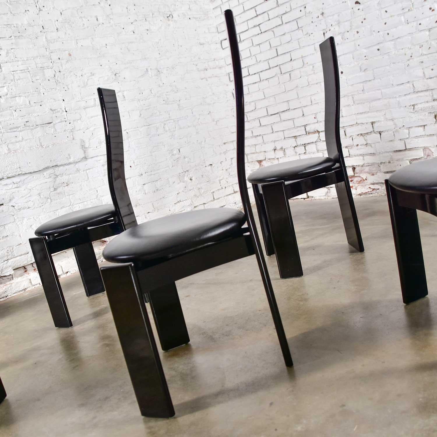 Italian Black Lacquered Dining Chairs Attributed to Pietro Costantini Set of 8 3
