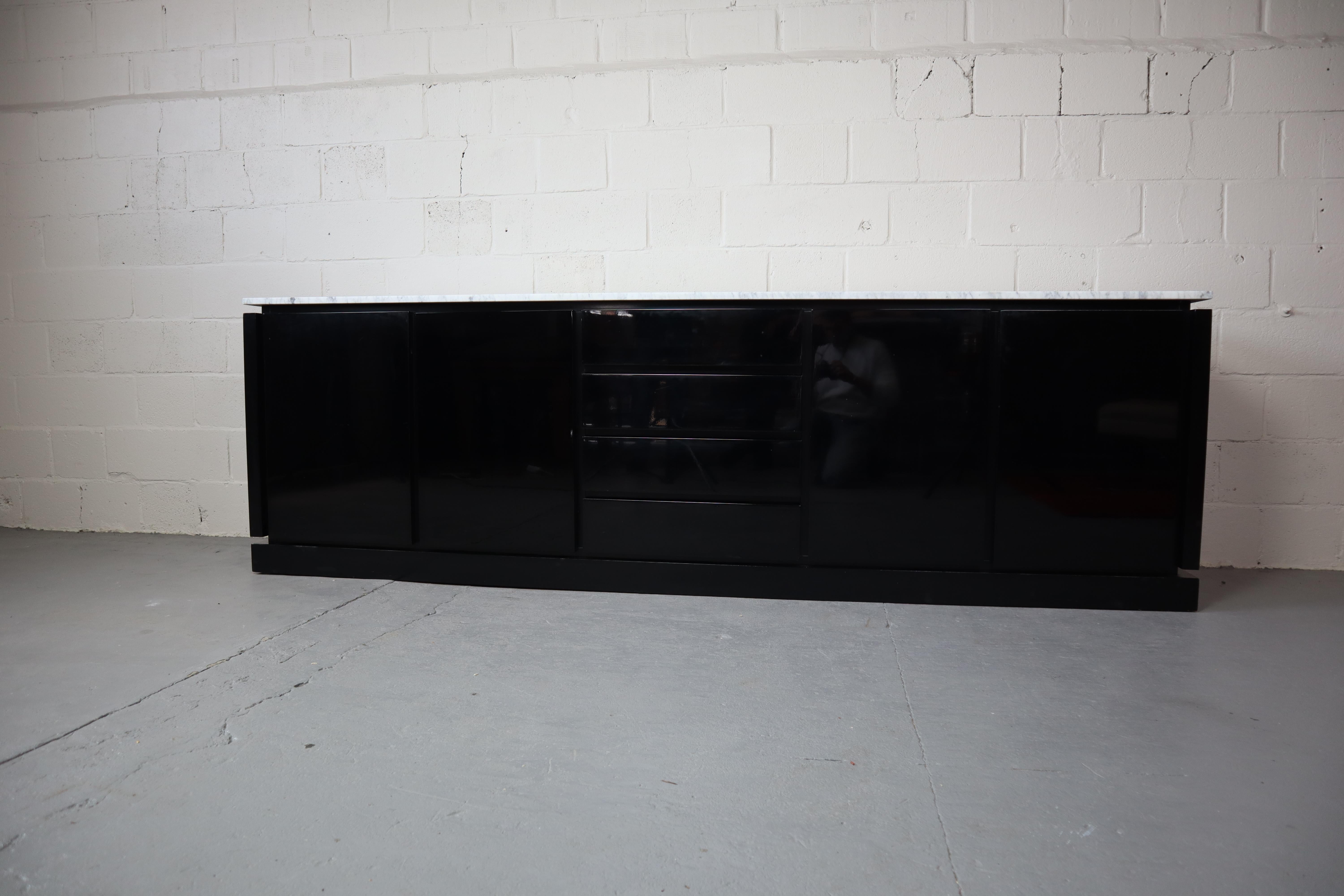 Italian Black lacquered sideboard with Carrara marble top, 1970's For Sale 5