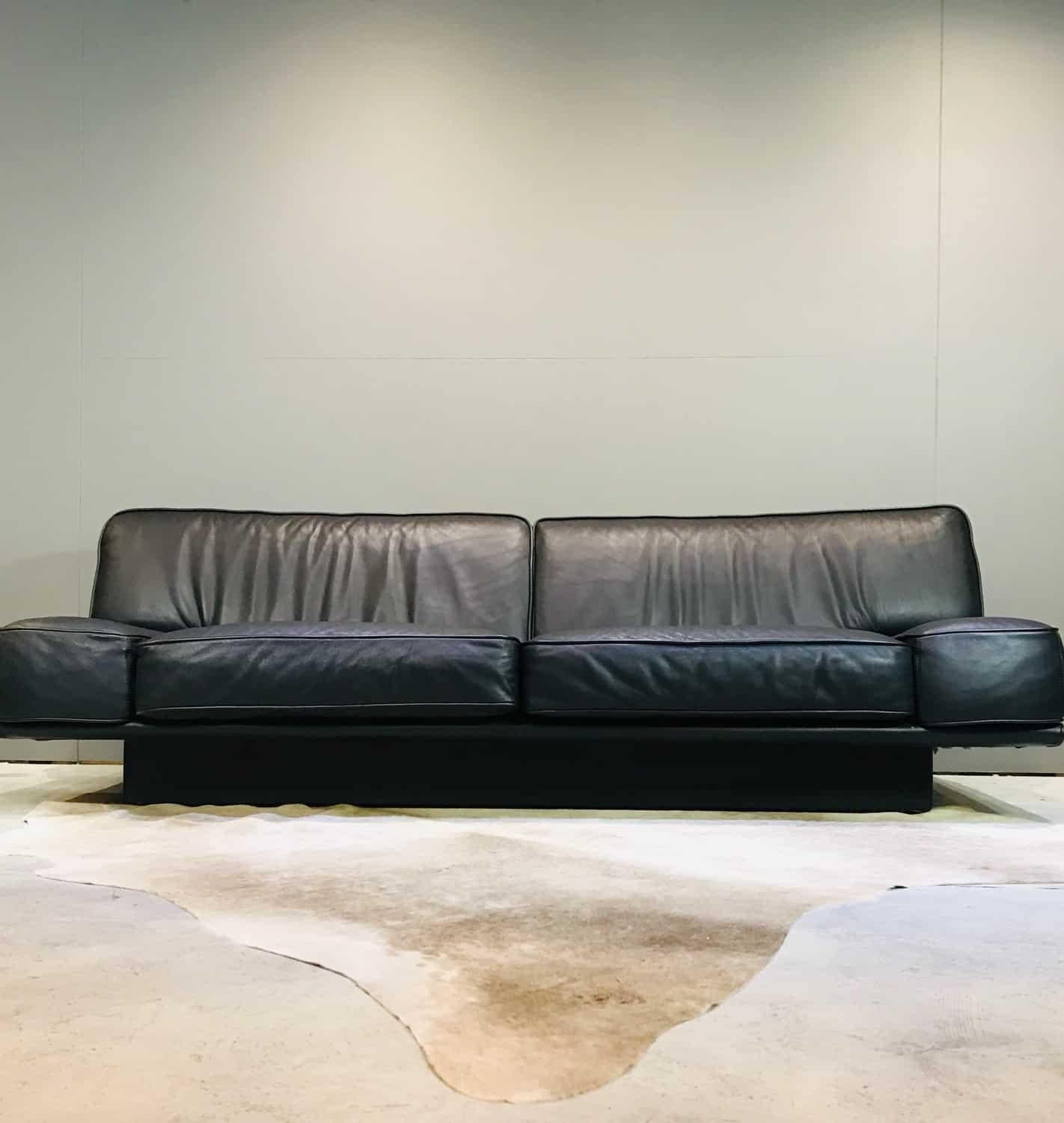 Italian Black Leather 3-Seat Sofa by Arketipo In Good Condition For Sale In Melbourne, Victoria
