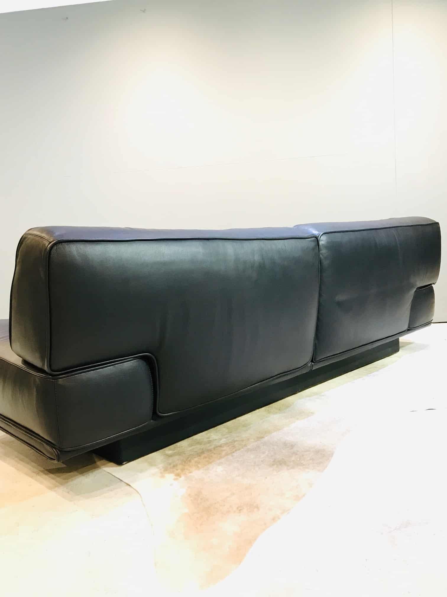 Italian Black Leather 3-Seat Sofa by Arketipo For Sale 1