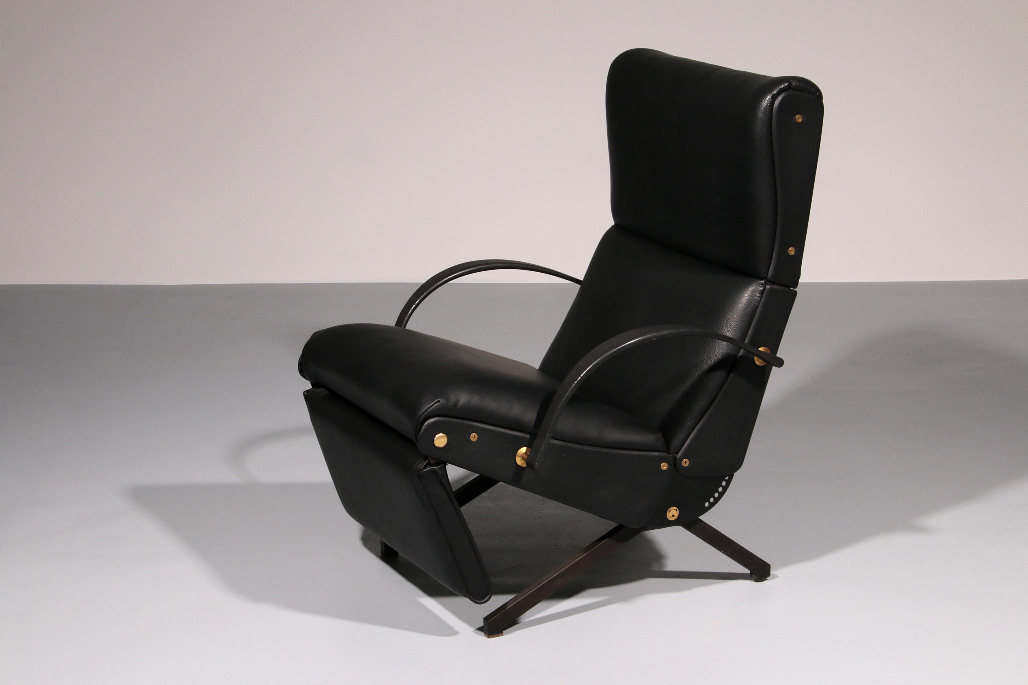 Italian Black Leather Adjustable P40 Relax Chair by Osvaldo Borsani Tecno. For Sale 5