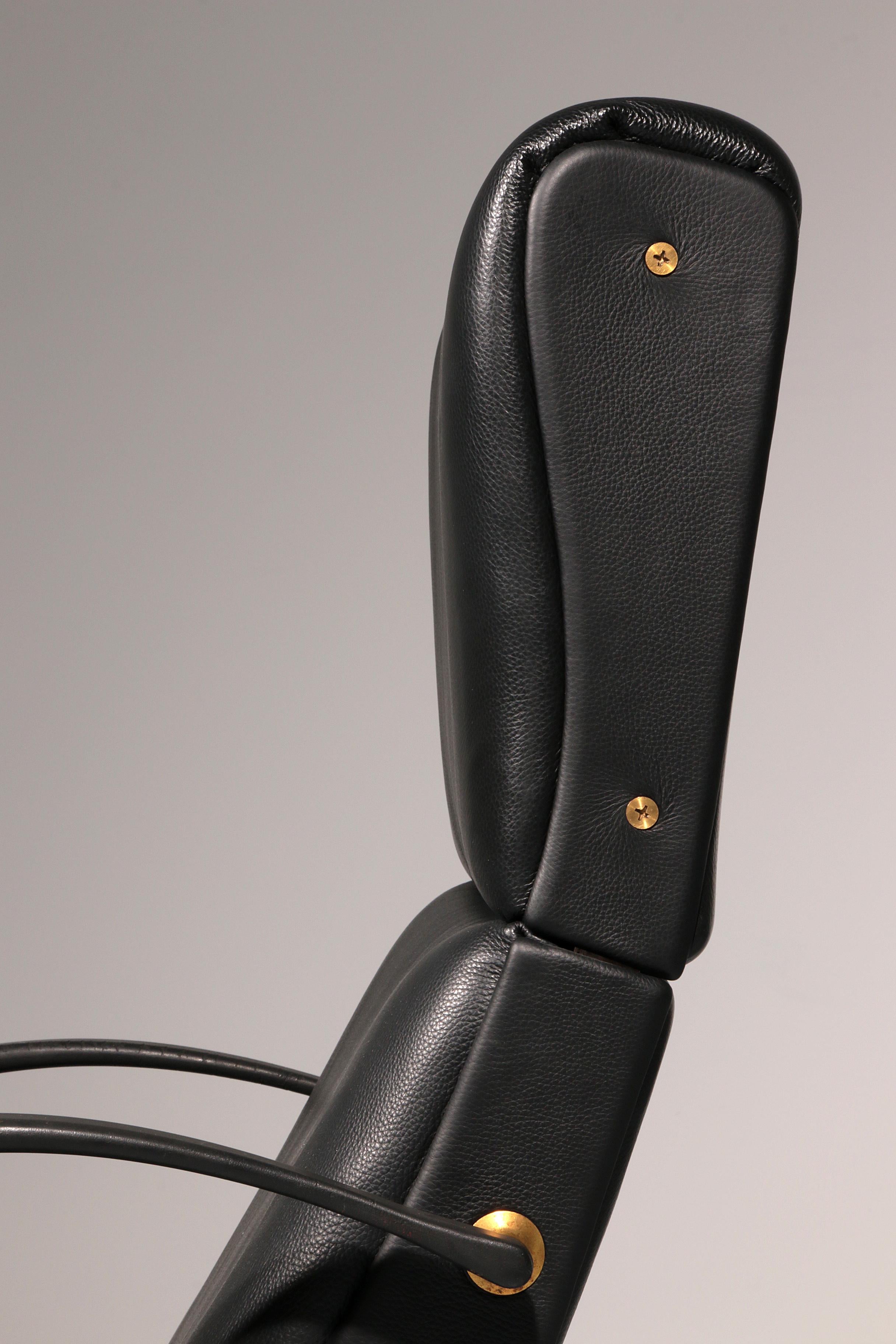Italian Black Leather Adjustable P40 Relax Chair by Osvaldo Borsani Tecno. For Sale 12