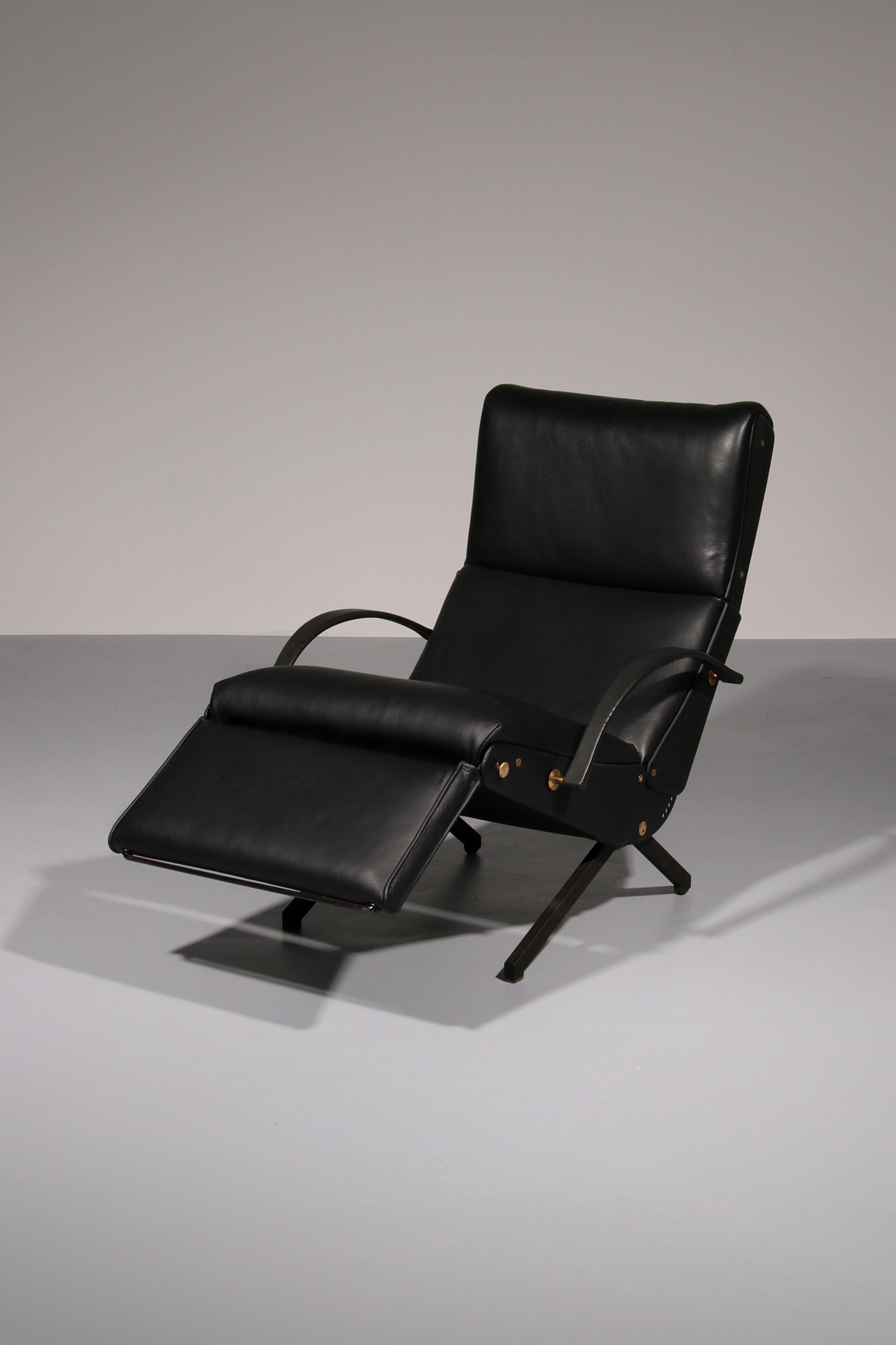 Designed in 1955 by Osvaldo Borsani for Tecno, the P40 Lounge Chair is a masterpiece of mid-century modern design. Its sleek yet highly functional structure allows for numerous reclining positions, making it the perfect chair for relaxation. The