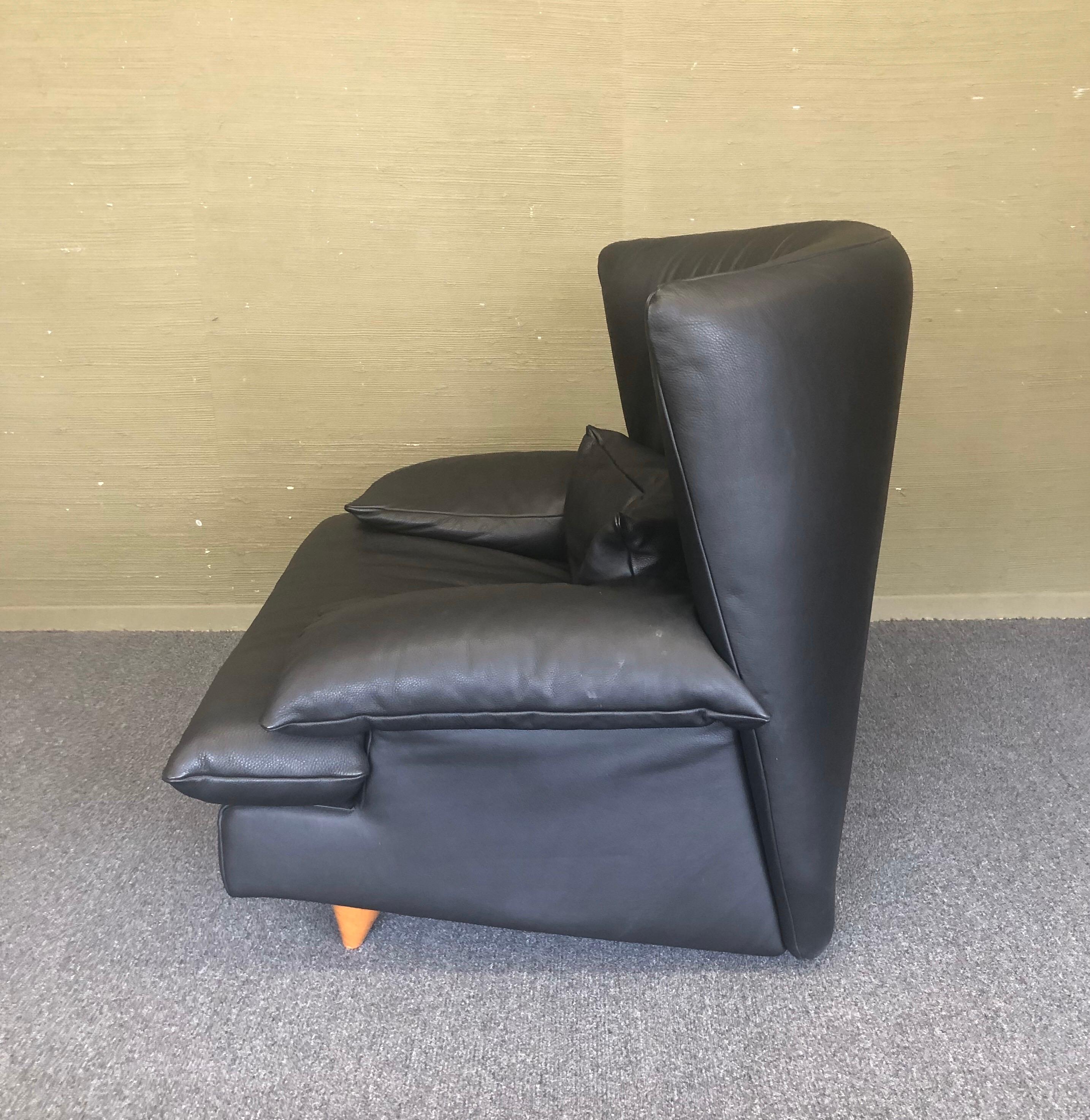 Italian Black Leather Chair and Ottoman by i4 Mariani for the Pace Collection In Good Condition In San Diego, CA