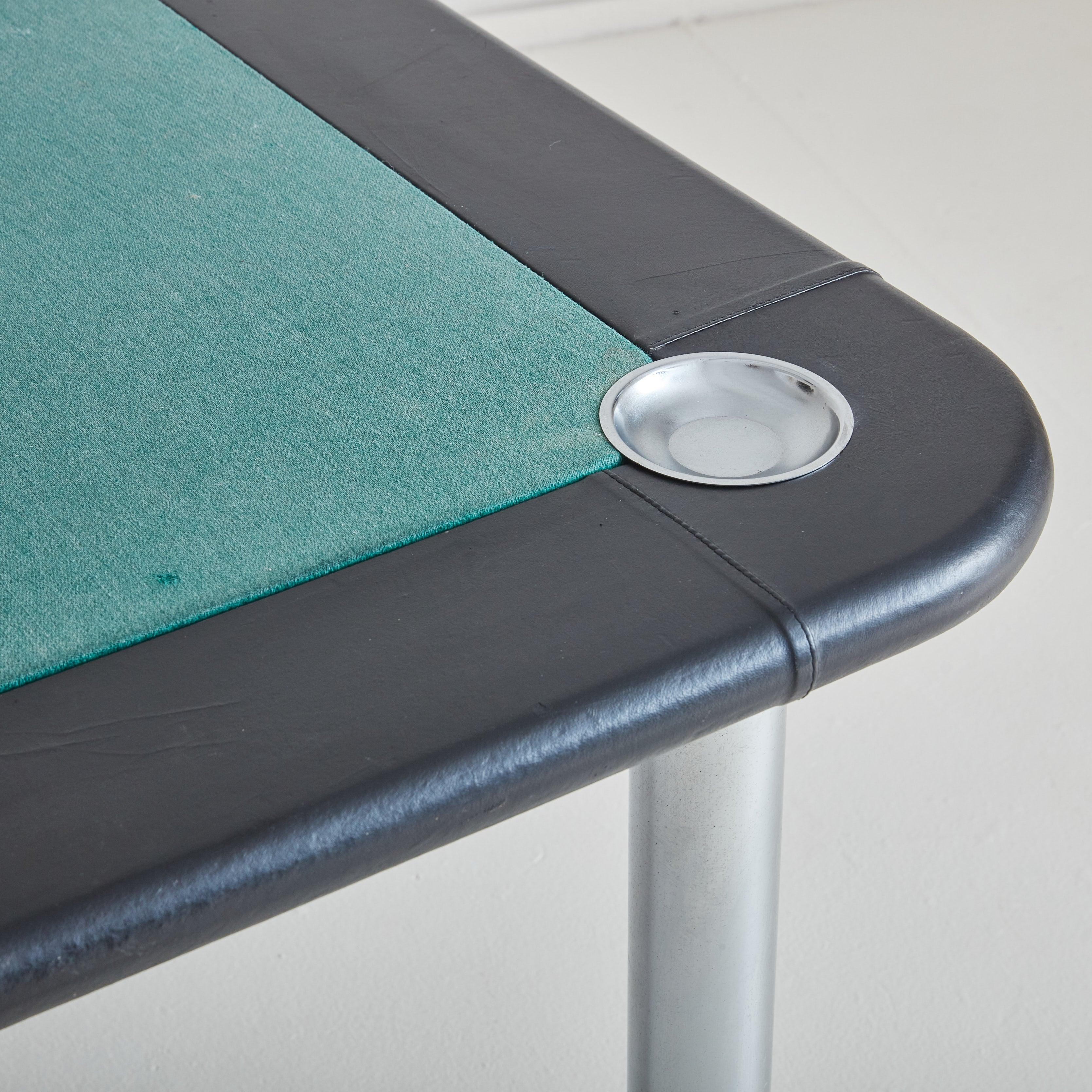 Fin du 20e siècle Table de jeu italienne en cuir noir, 1970 en vente
