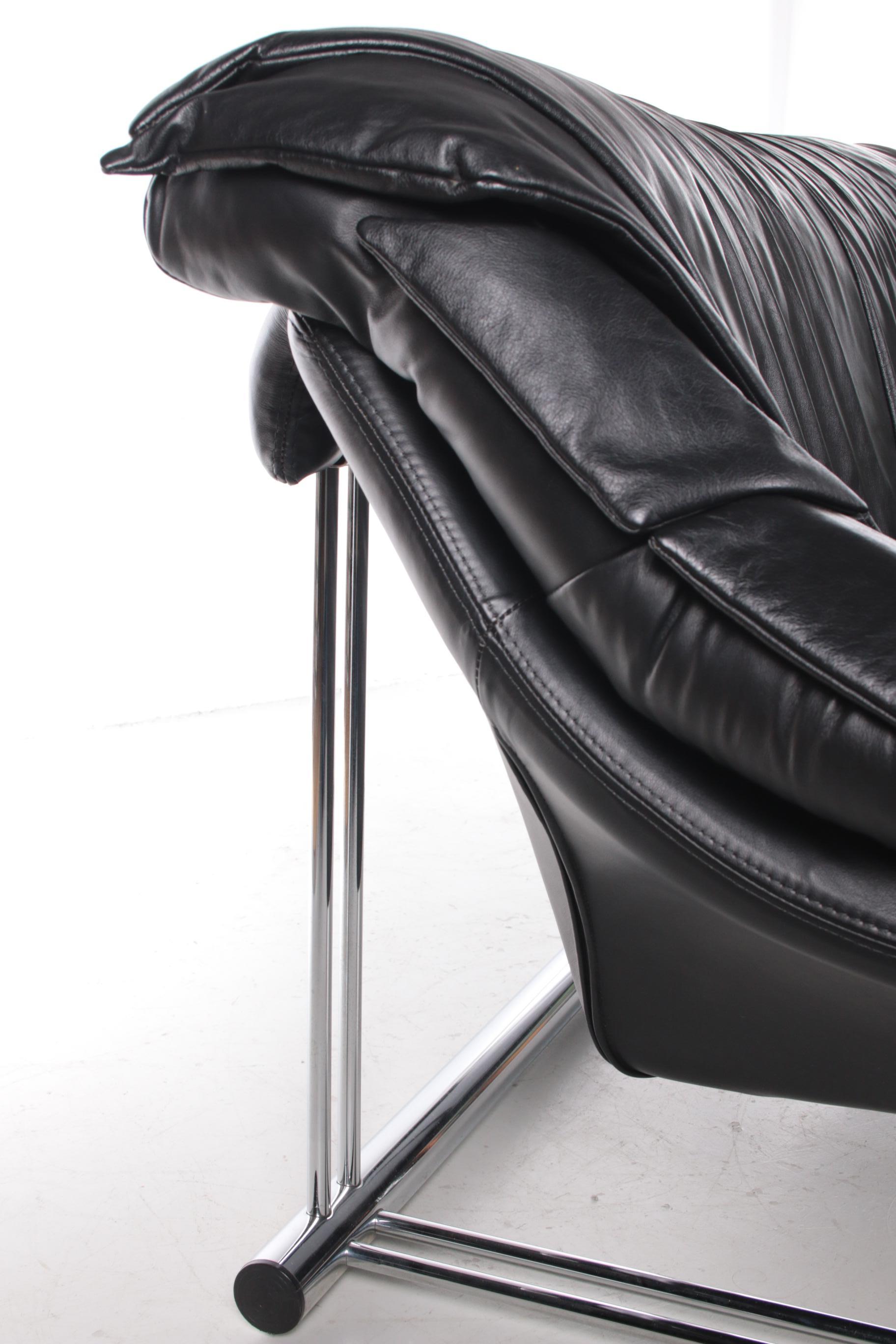 Italian Black Leather Postmodern 2 Seater Sofa, 1970s 4