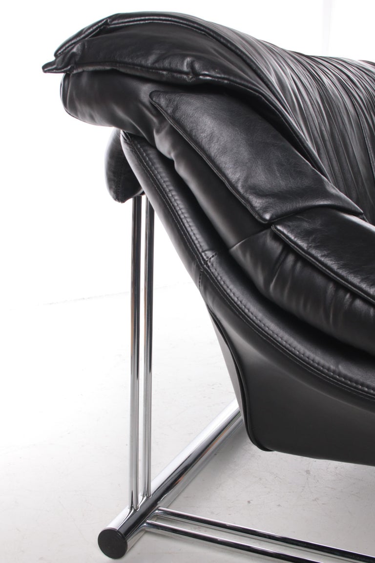 Italian Black Leather Postmodern 2 Seater Sofa, 1970s For Sale 6