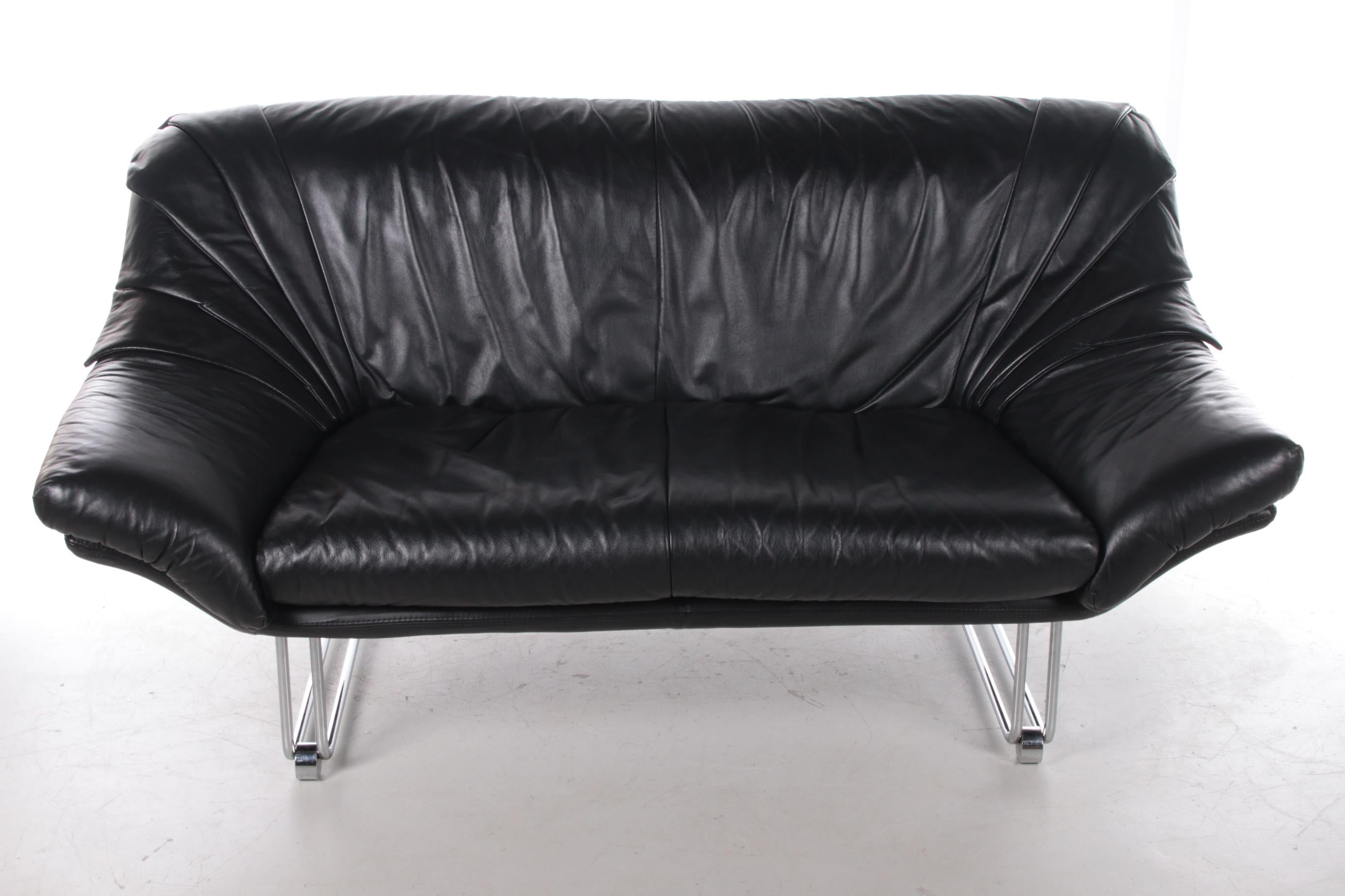 Mid-Century Modern Italian Black Leather Postmodern 2 Seater Sofa, 1970s