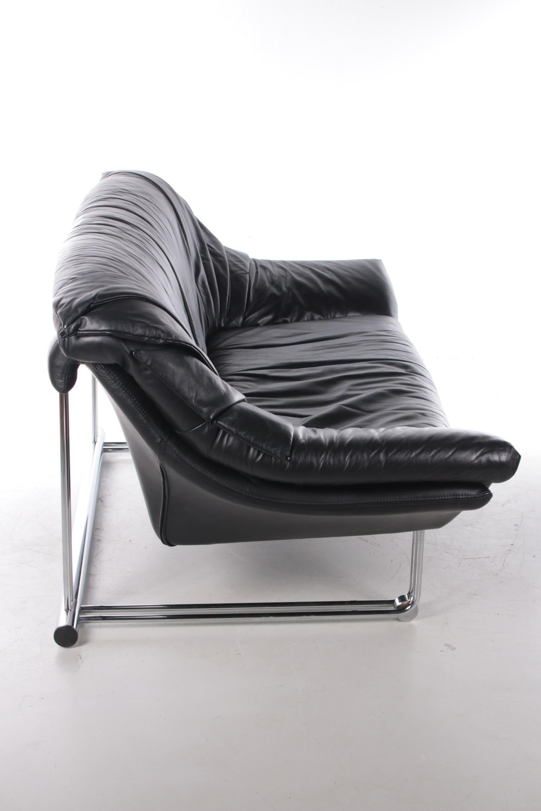 Italian Black Leather Postmodern 2 Seater Sofa, 1970s 1