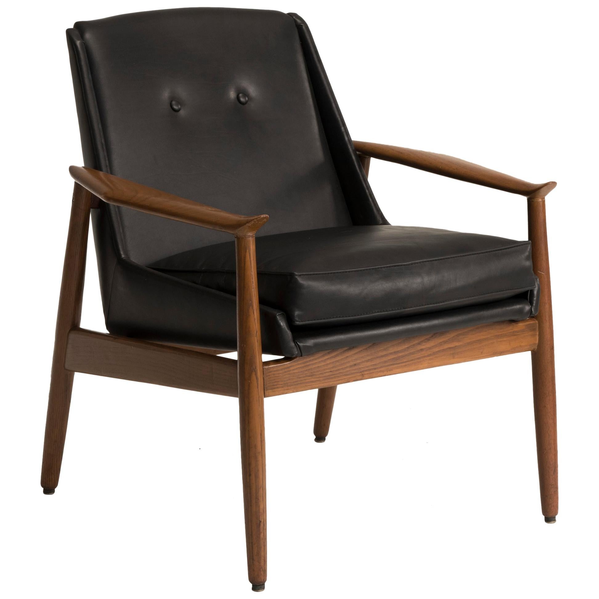 Italian Black Leather Walnut Wood Armchair, by Pizzetti 1950s For Sale