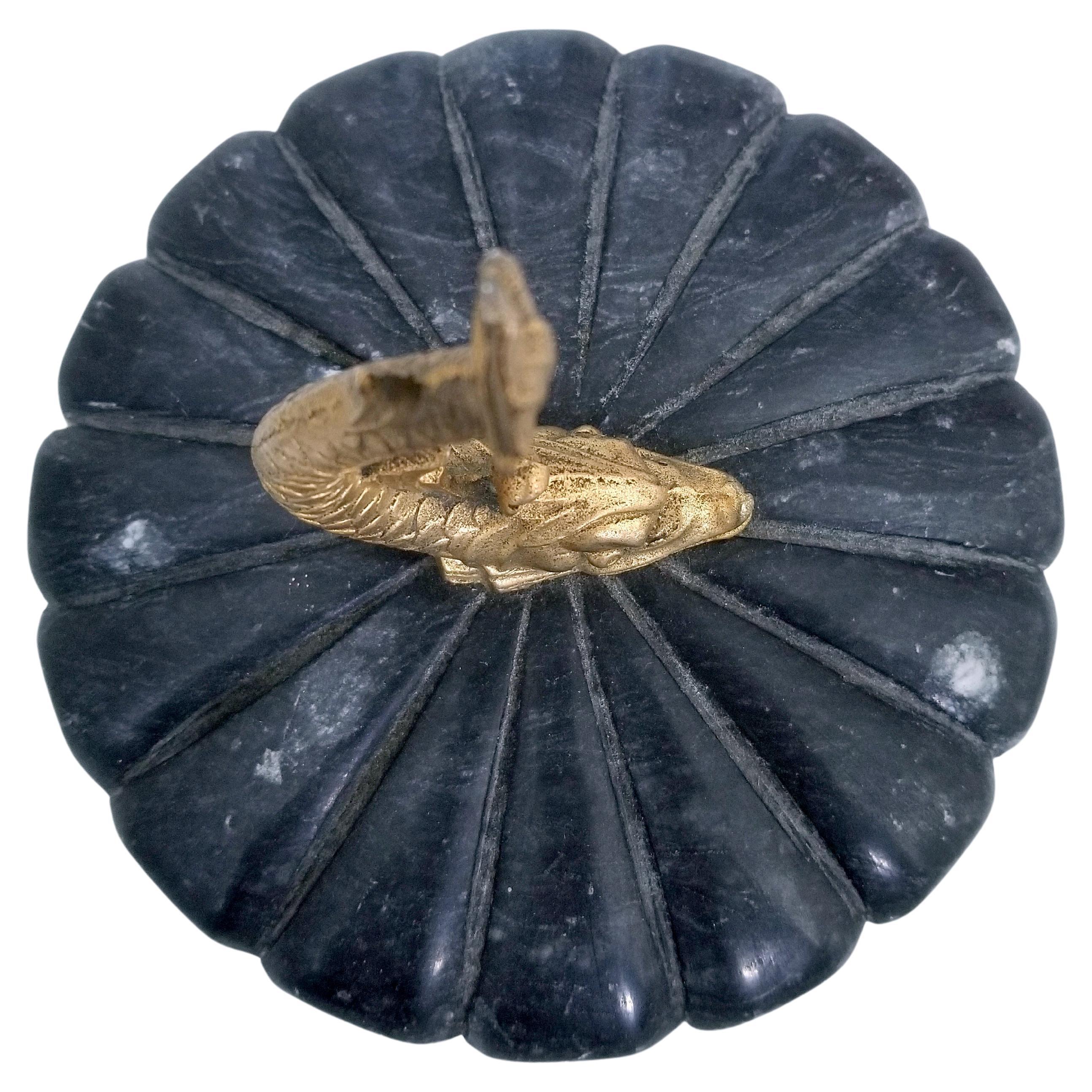 Italian Black Marble and Brass Round Box in the Neoclassical Style 3