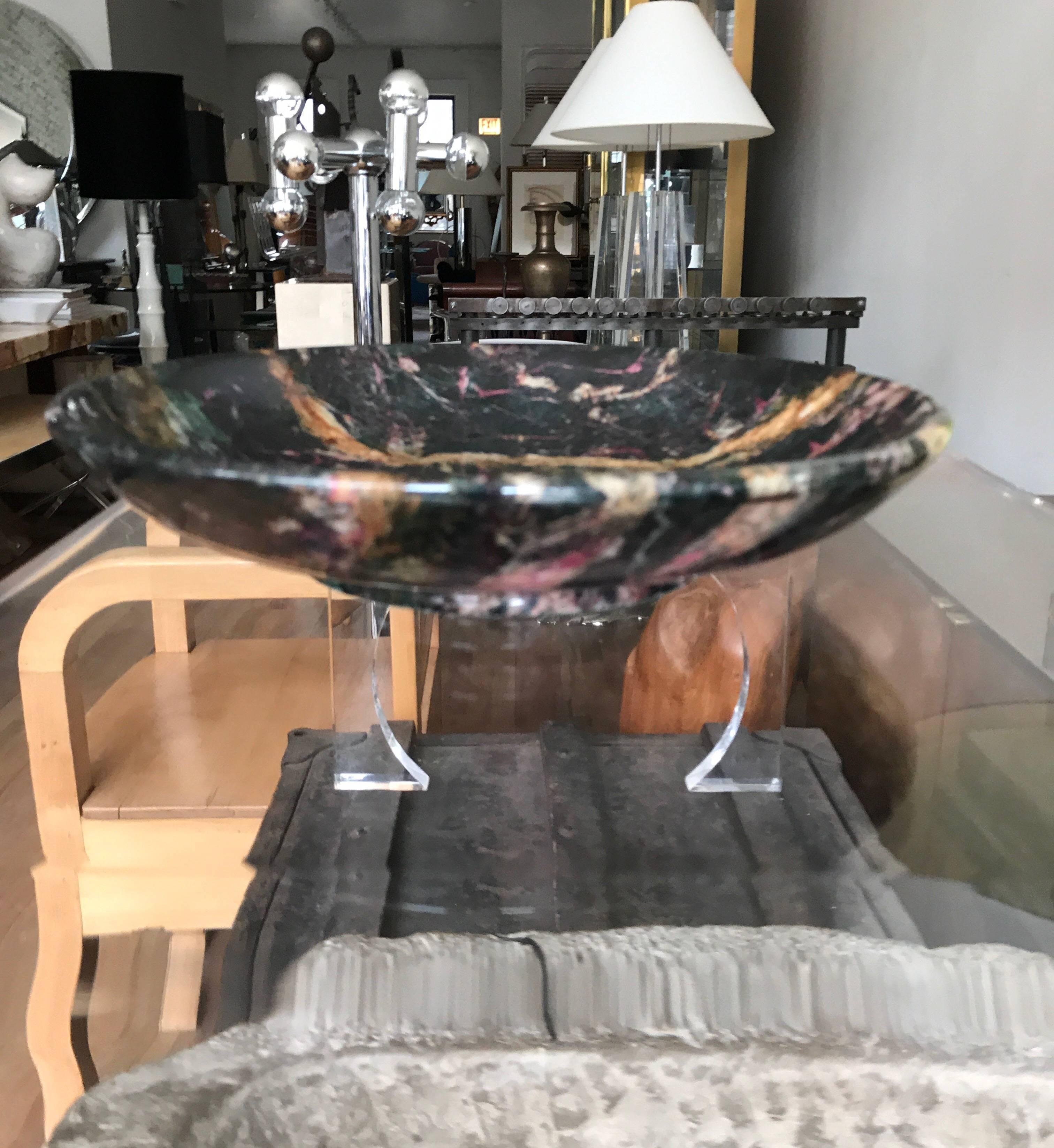 Italian Black Marble Bowl Centrepiece by Up & Up In Good Condition In Chicago, IL