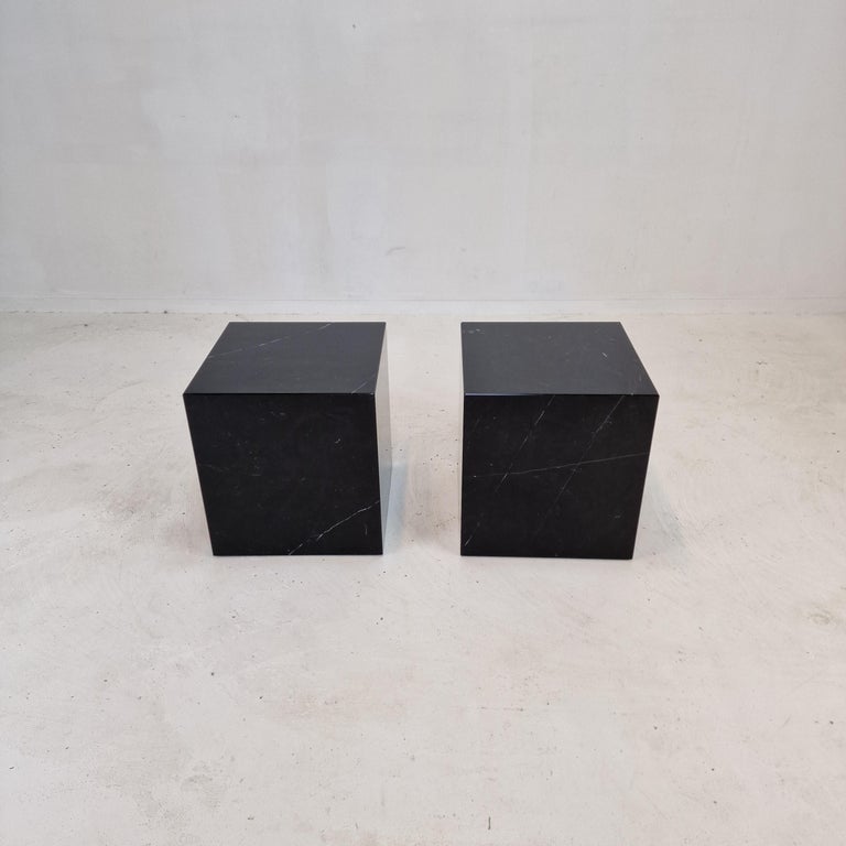 Italian Black Marble Pedestal or Side Table, 1980's For Sale at 1stDibs