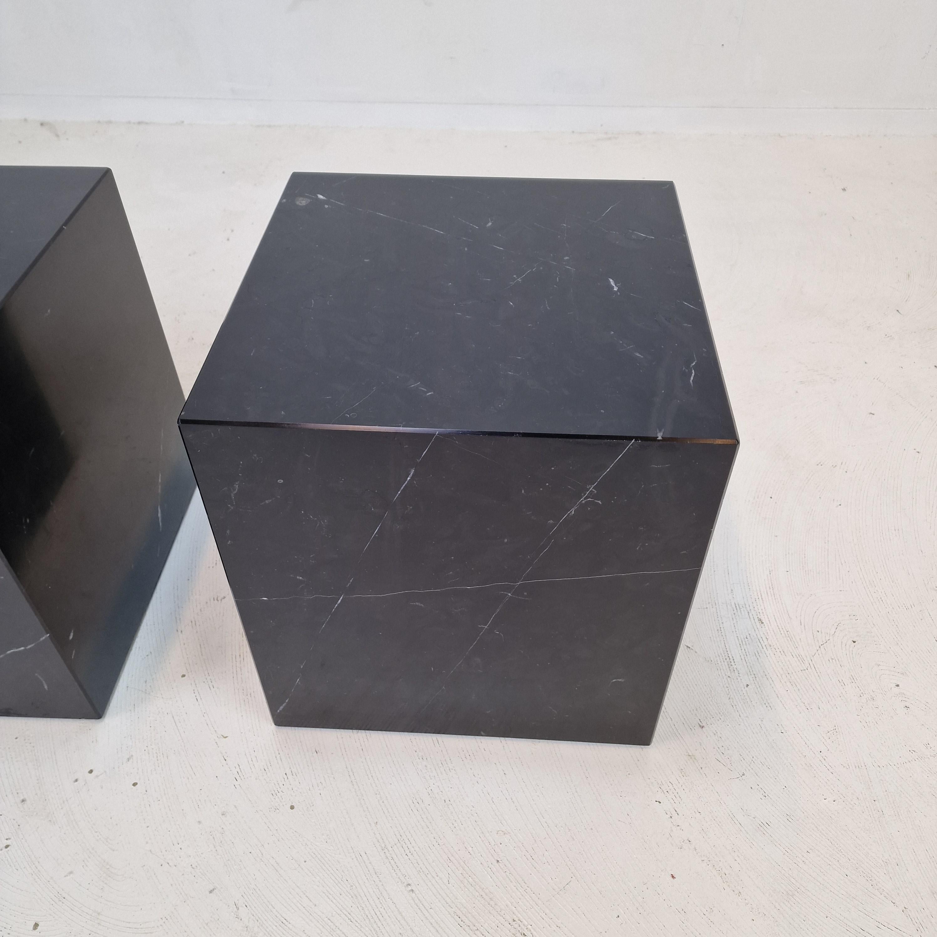 Italian Black Marble Pedestal or Side Table, 1980's For Sale 8