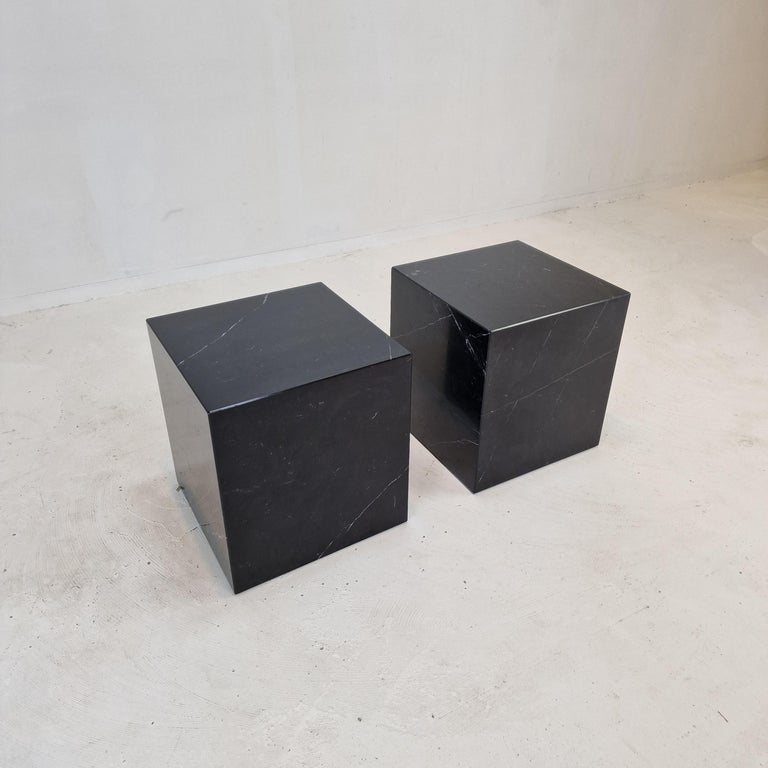 Italian Black Marble Pedestal or Side Table, 1980's For Sale at 1stDibs