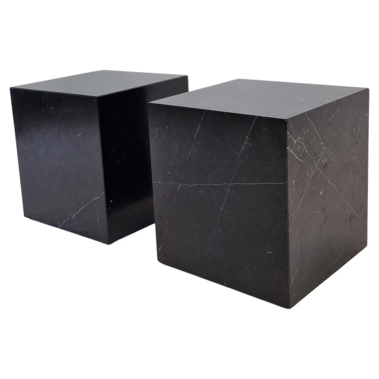 Italian Black Marble Pedestal or Side Table, 1980's For Sale at 1stDibs