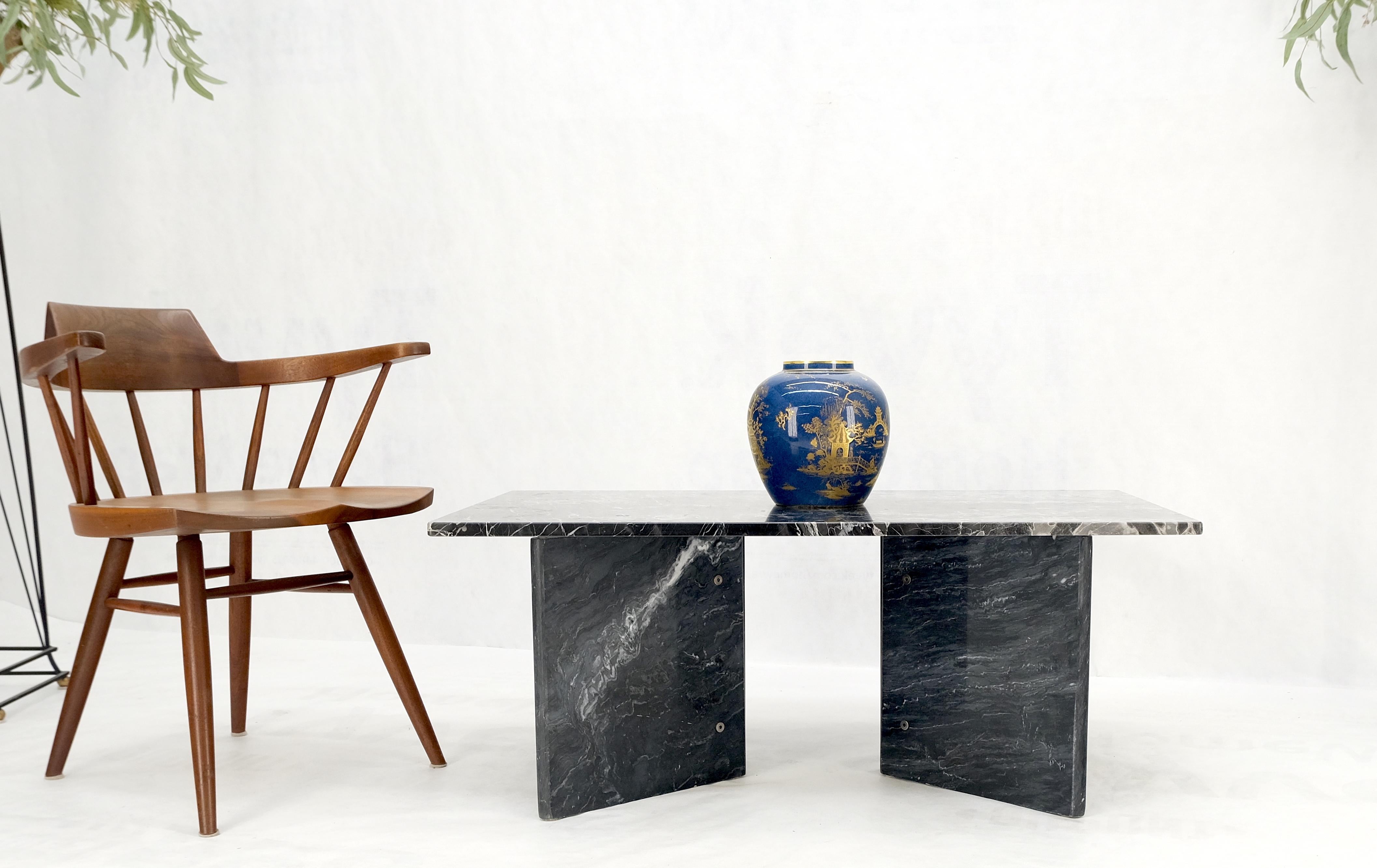 Italienisch Schwarzer Marmor Top Double Pedestal Base Rectangle Coffee Table MINT! im Angebot 7
