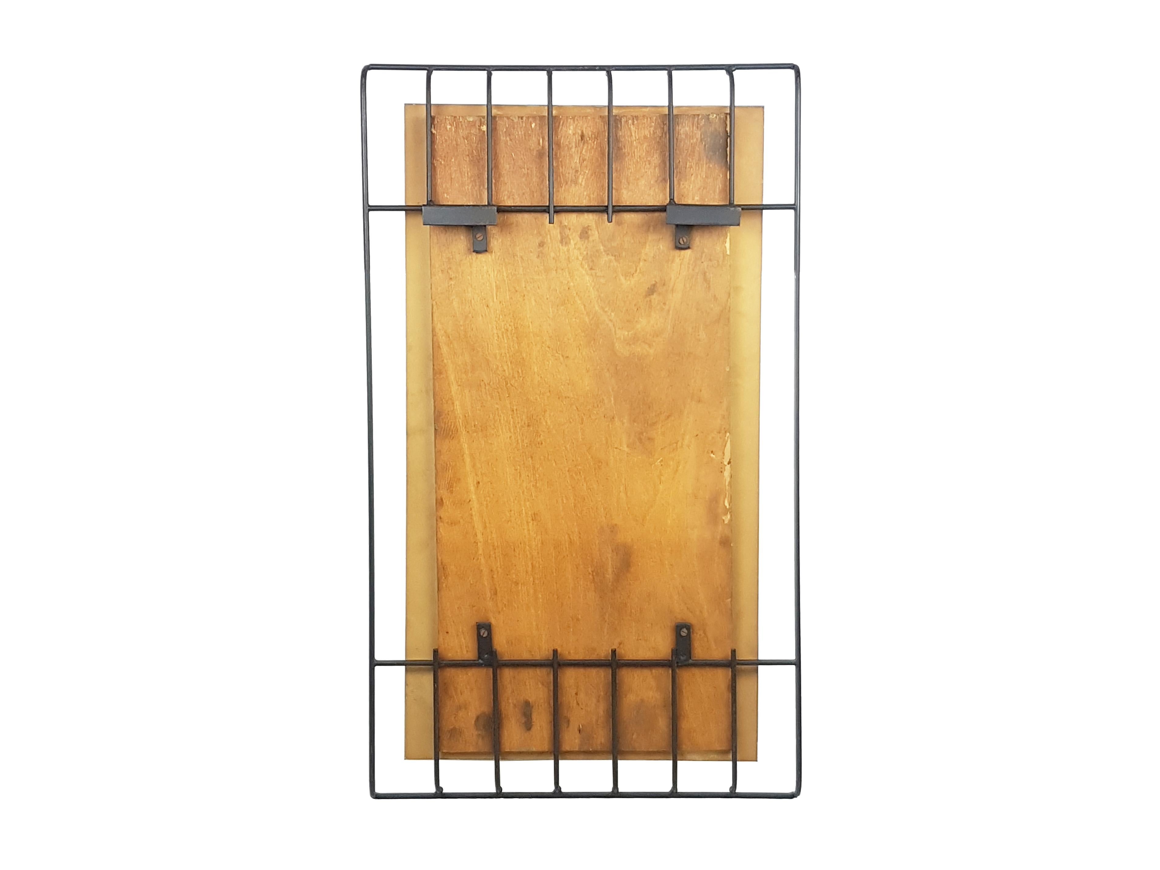 Italian black Metal Grid, Brass, Wood & Back Hand-Painted 1950s Wall Mirror For Sale 4