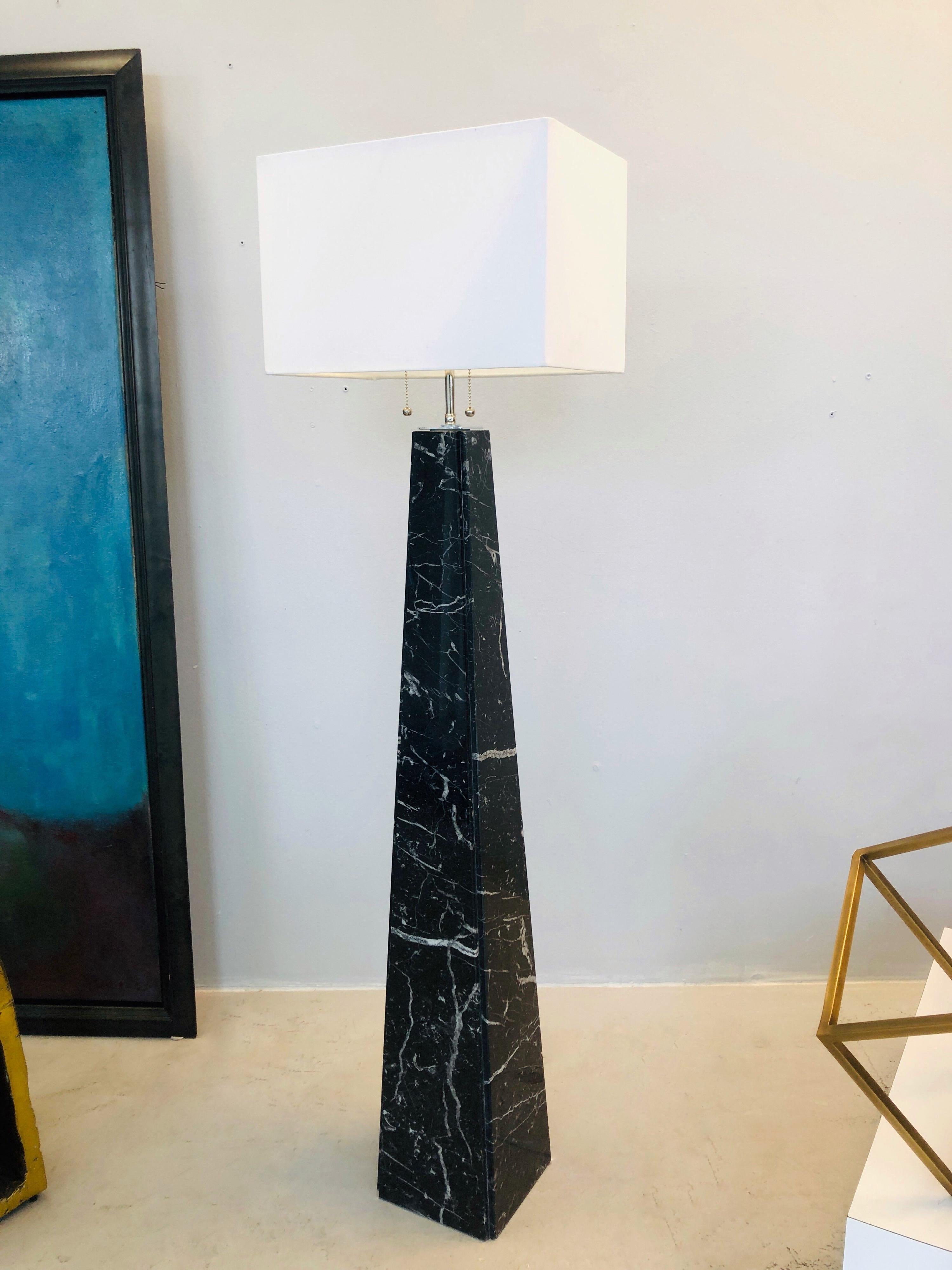 A black marble floor lamp, Italy 1970s. Timeless Obelisk form. Marble base is 8