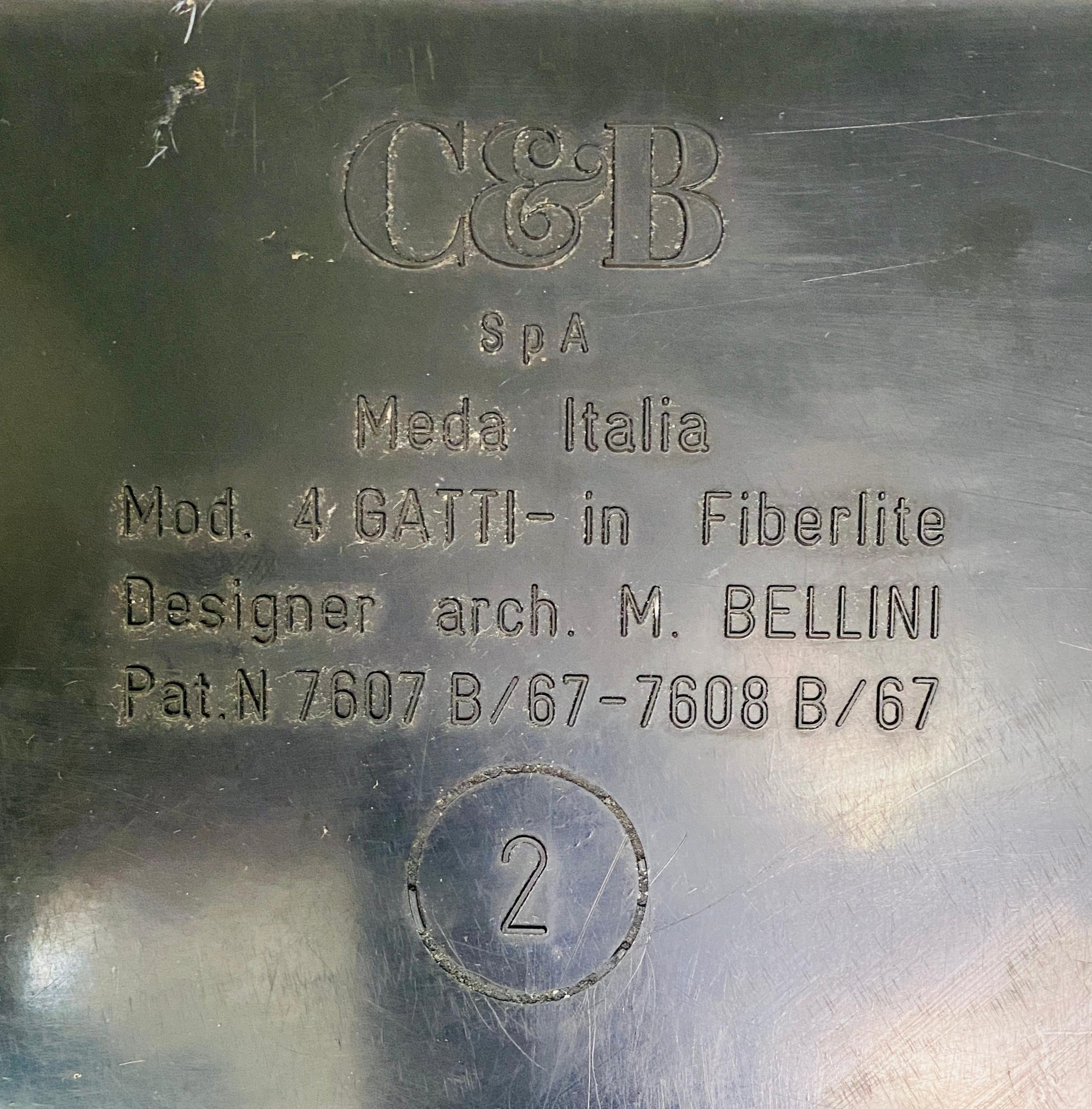 Plastic Italian Black plastic coffee tables 4 Gatti by Mario Bellini for B&B, 1970s For Sale