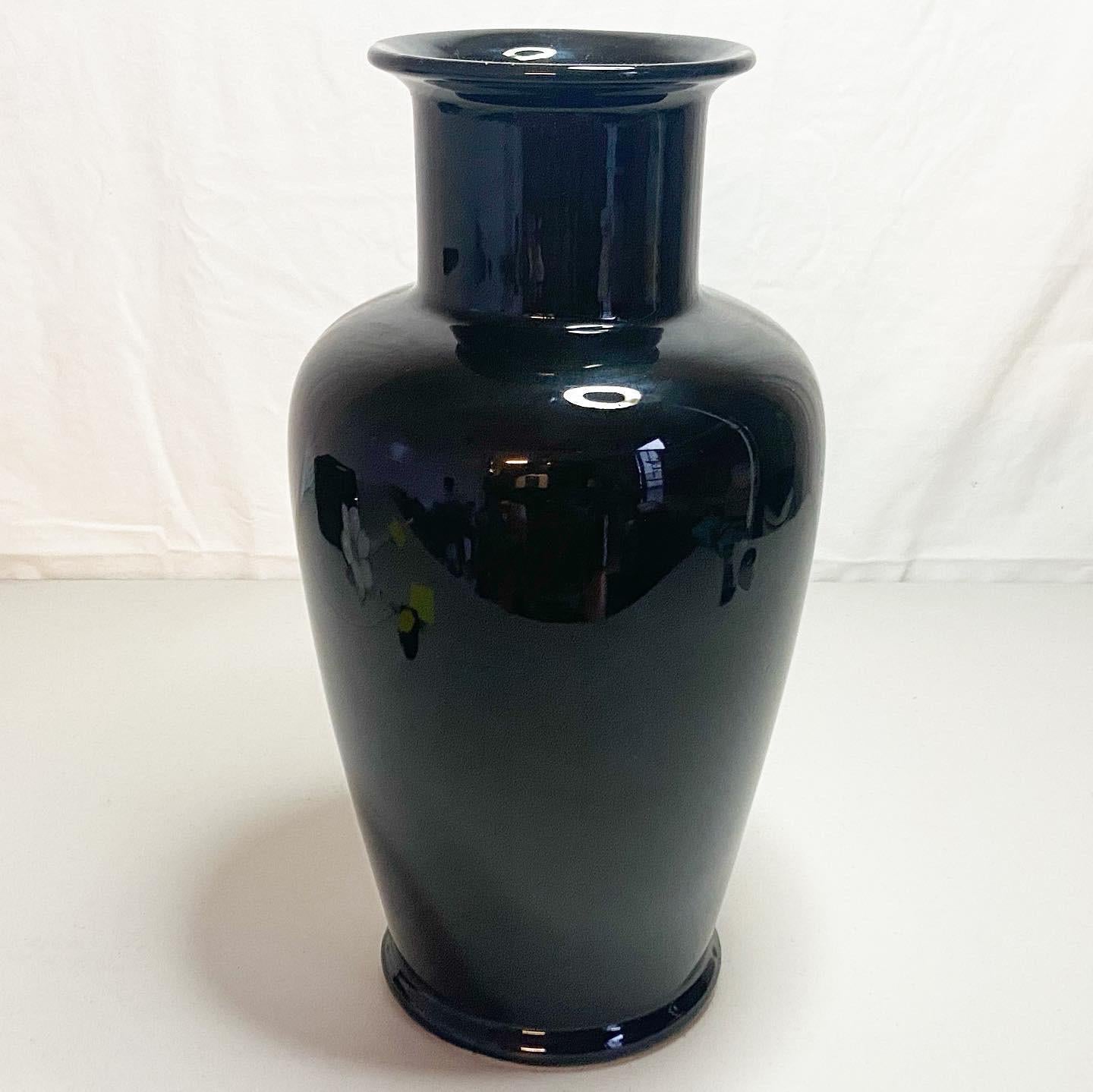 Italian Black Porcelain Vase by Ardalt In Good Condition For Sale In Delray Beach, FL