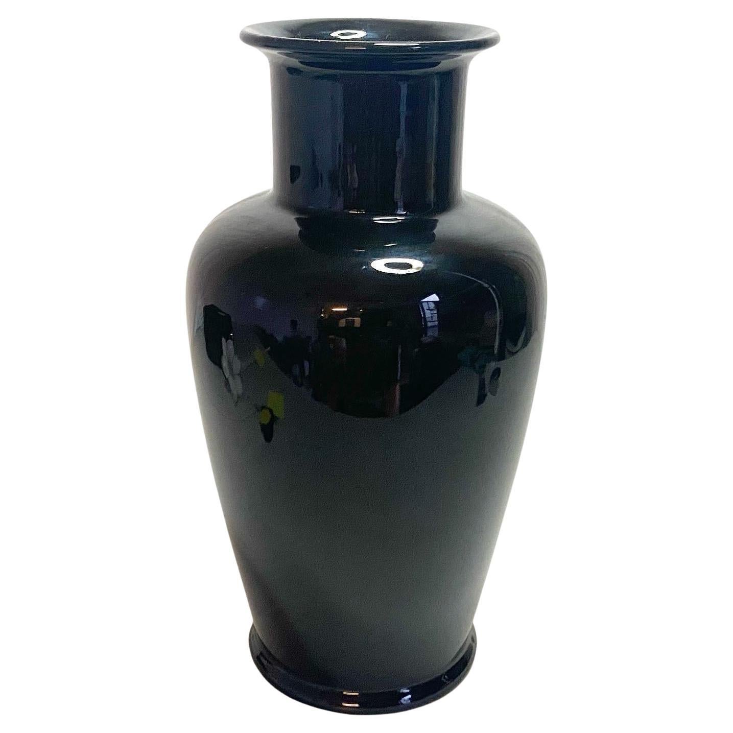 Italienische Vase aus schwarzem italienischem Porzellan von Ardalt im Angebot