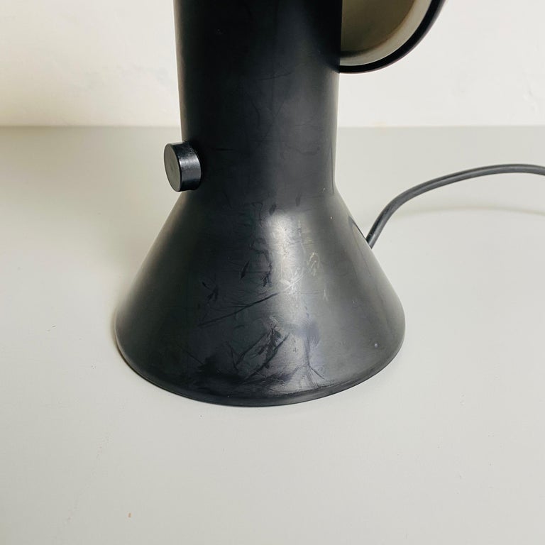 Italian Black Resin Table Lamp Elmetto by E.Martinelli for Martinelli Luce, 1976 5