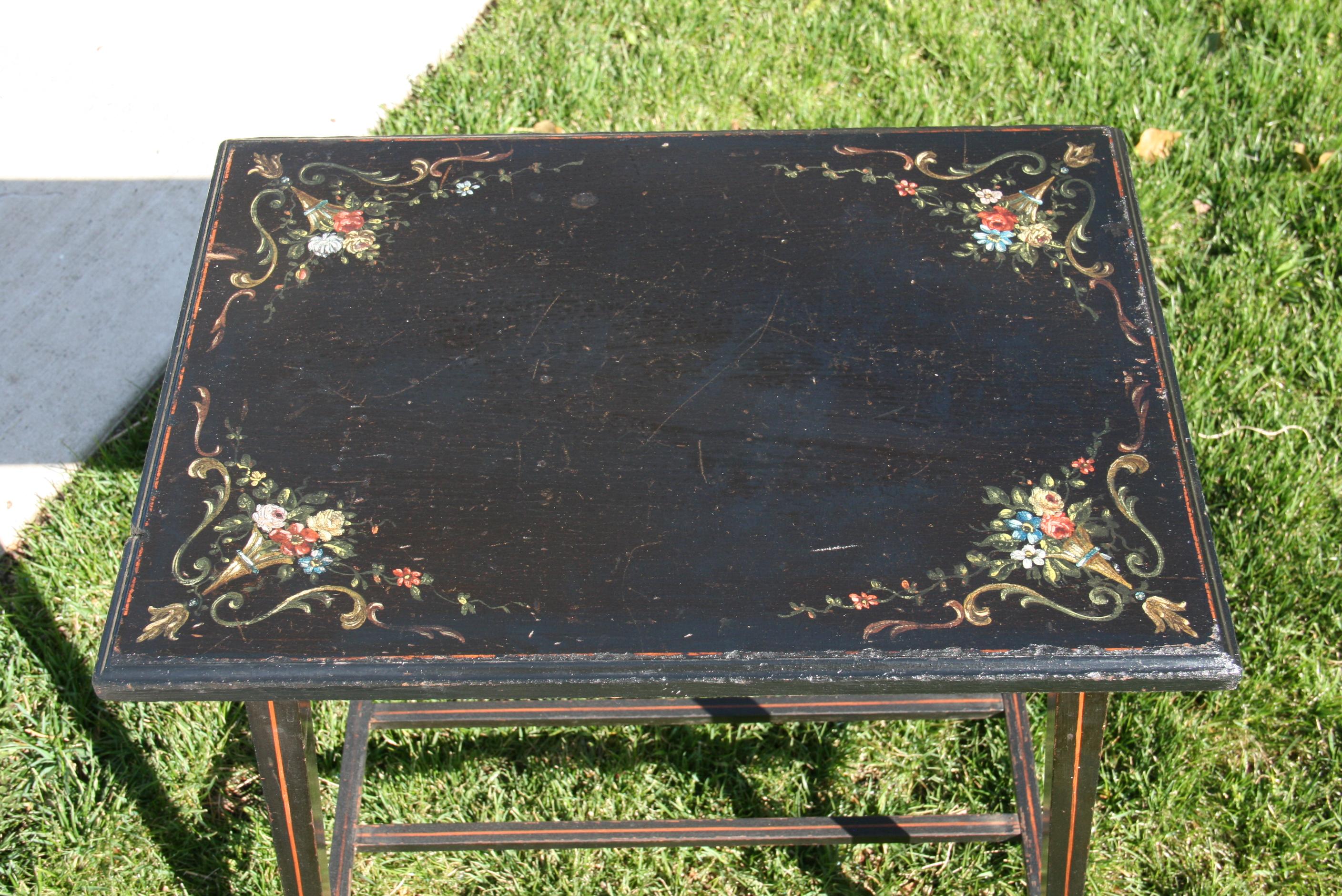 Italian Black Lift Top  Table with Hand Painted Floral Details For Sale 5